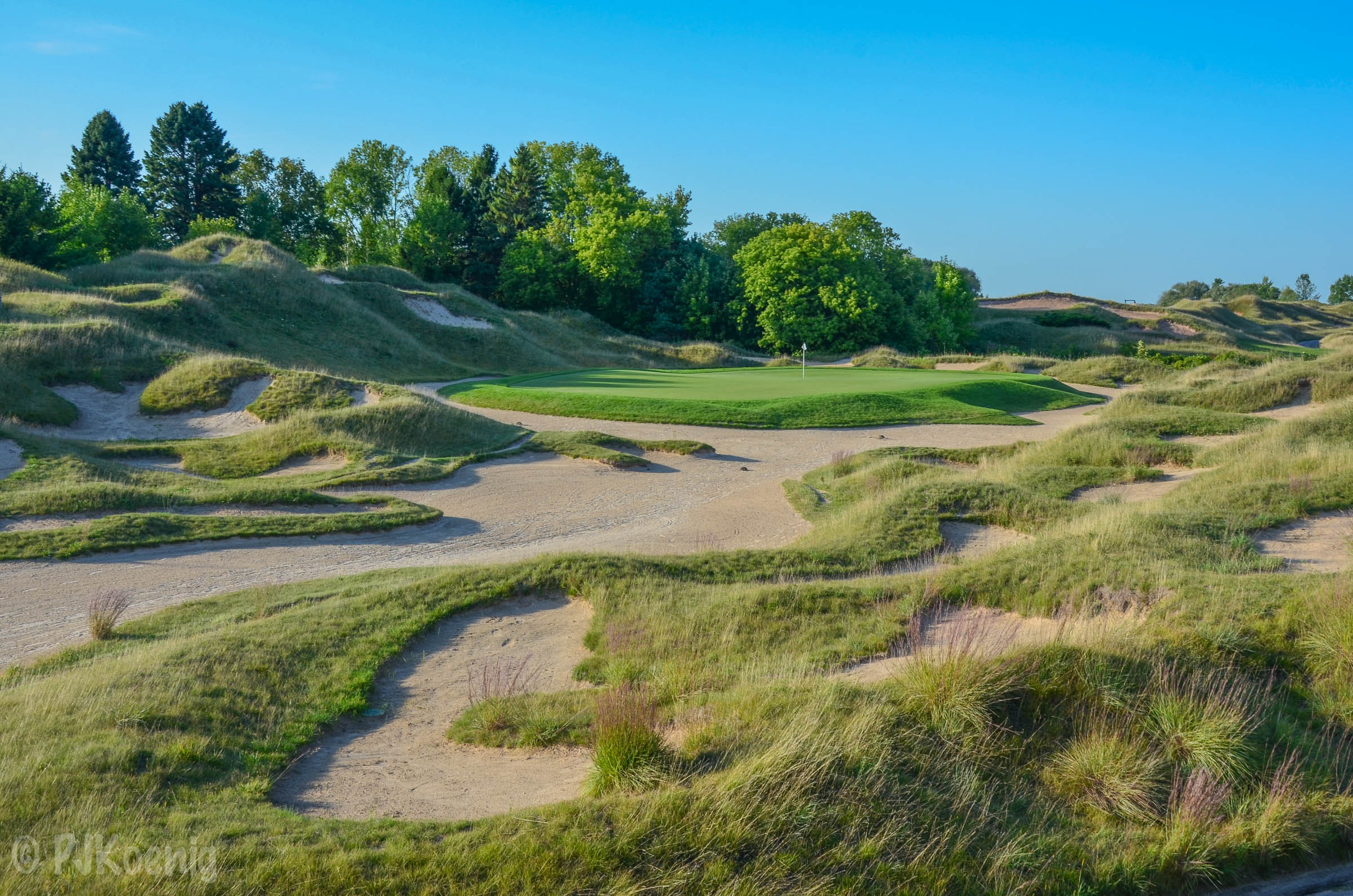 One of the most scenic par 3's on the Irish course is the 6th hole.
