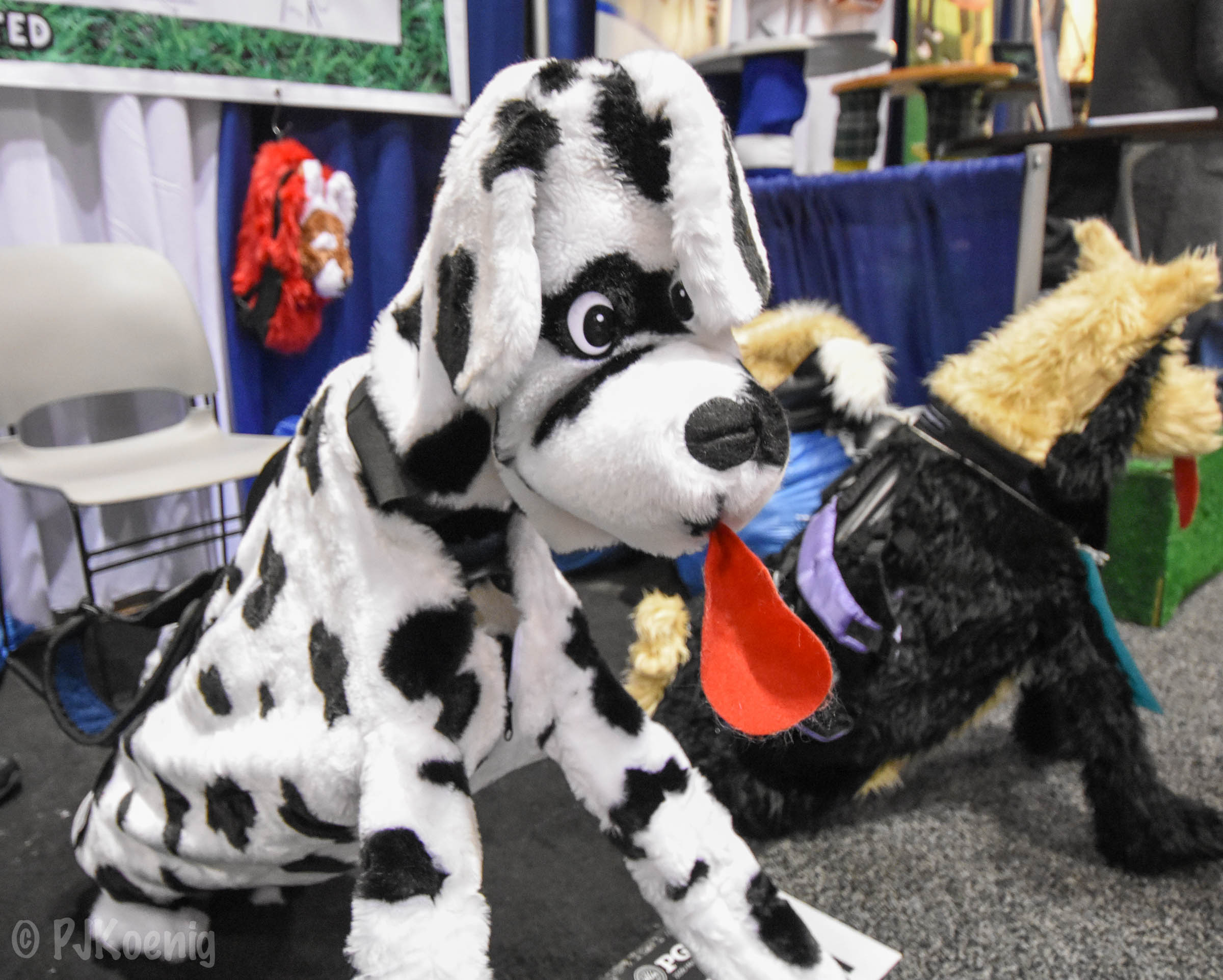 That's a Dalmation golf bag cover from MiniZoo Golf Bag Covers. Your bag with some bark. 
