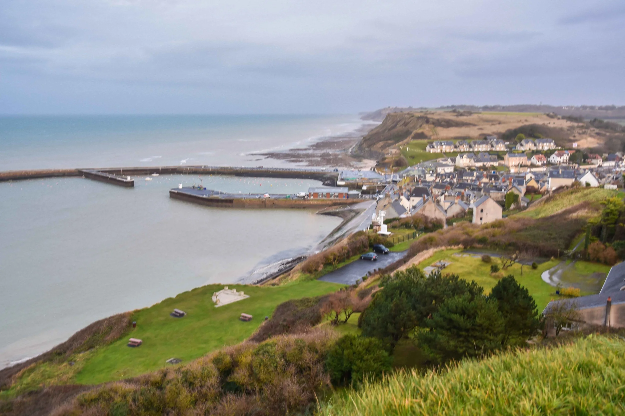 A view of Omaha Beach from behind the 6th hole.