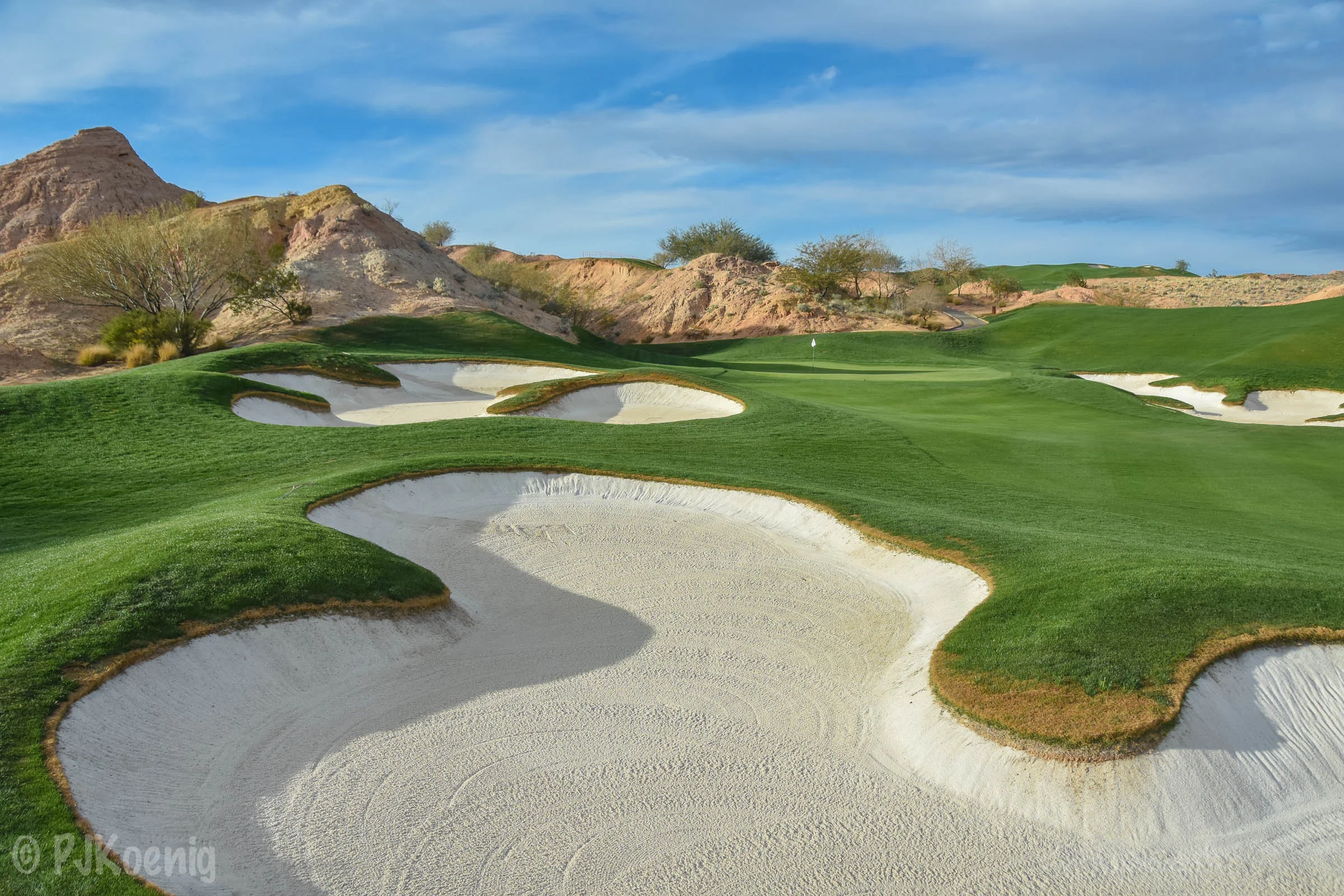 Along with Tobacco Road , Wolf Creek is easily one of the most fun golf courses in America that you can play.
