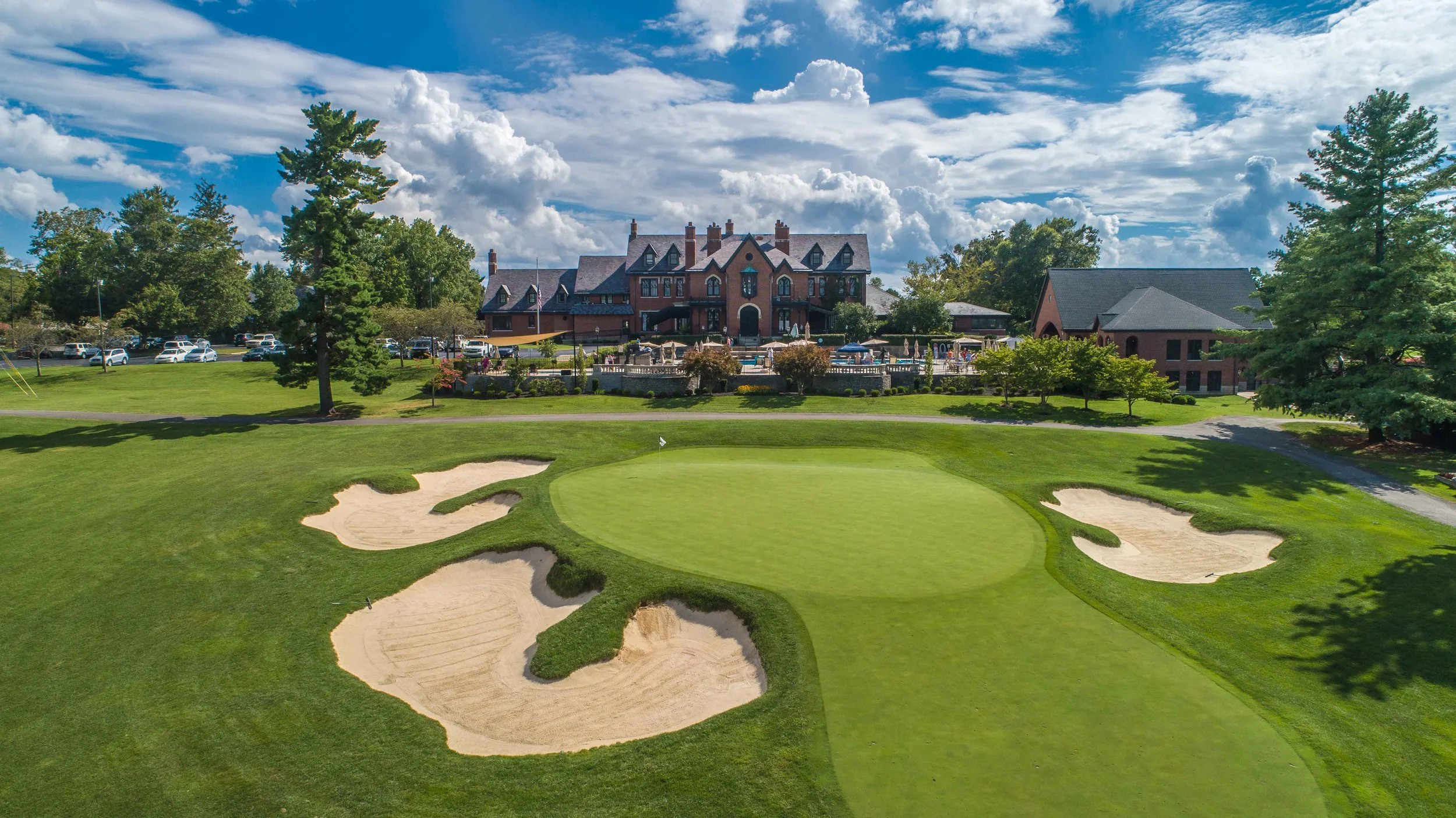 The finishing hole at Hurstbourne CC is a par 3 that plays right into the clubhouse. I was a fan.