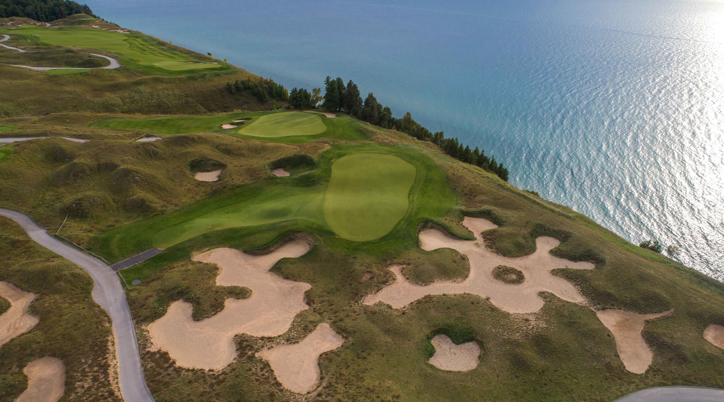 These 2 shots are taken at almost the exact same spot. One is just a couple hundred feet in the air.