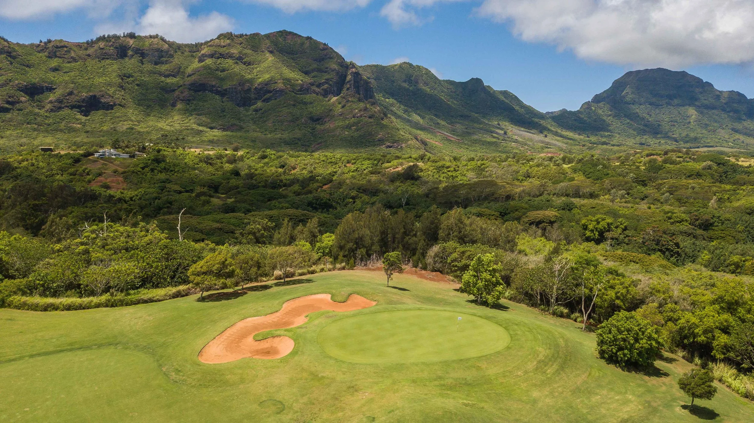 Puakea really digs into the tropics on the back nine.