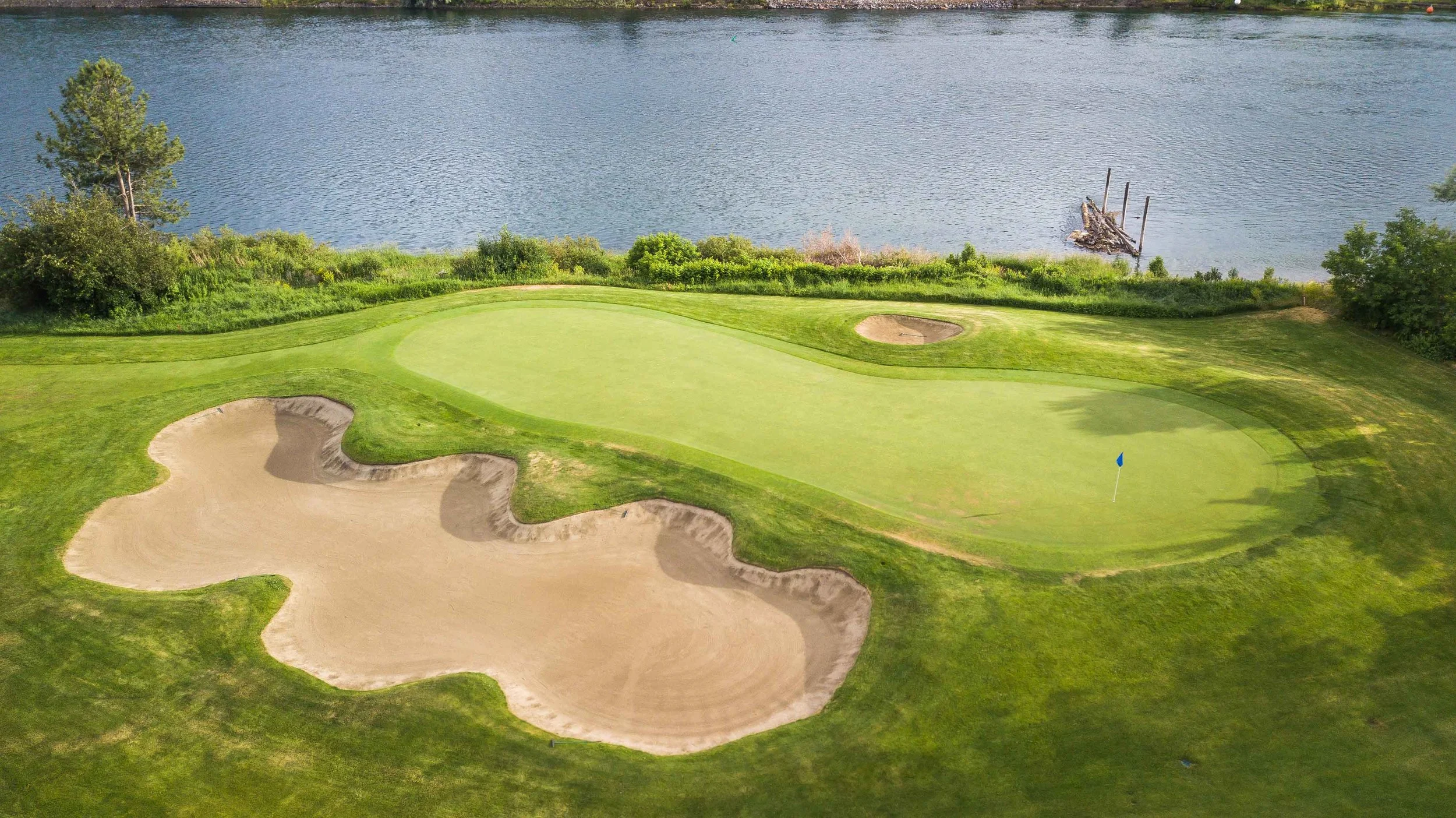 The finishing hole at Rivershore