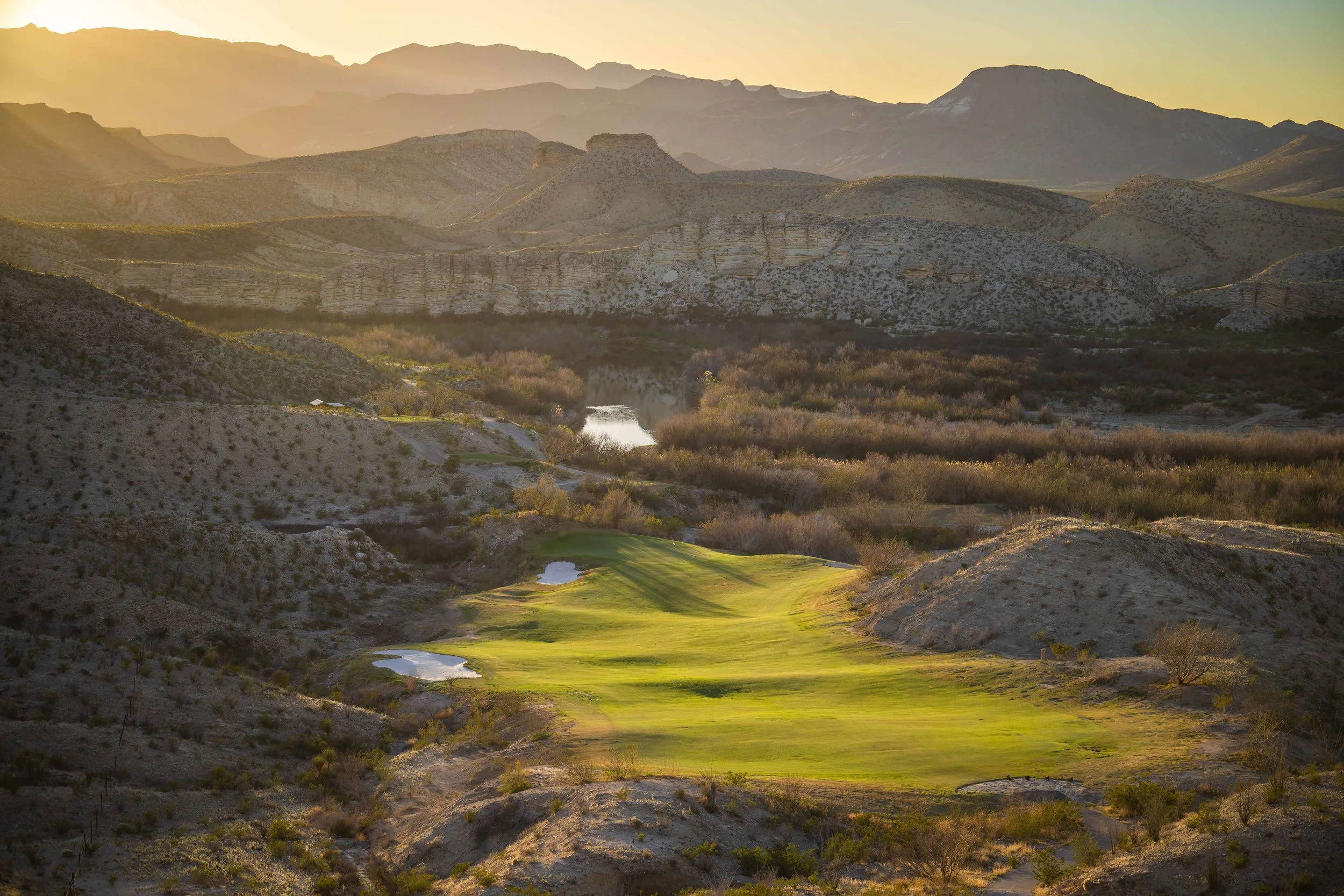 Black Jacks Crossing