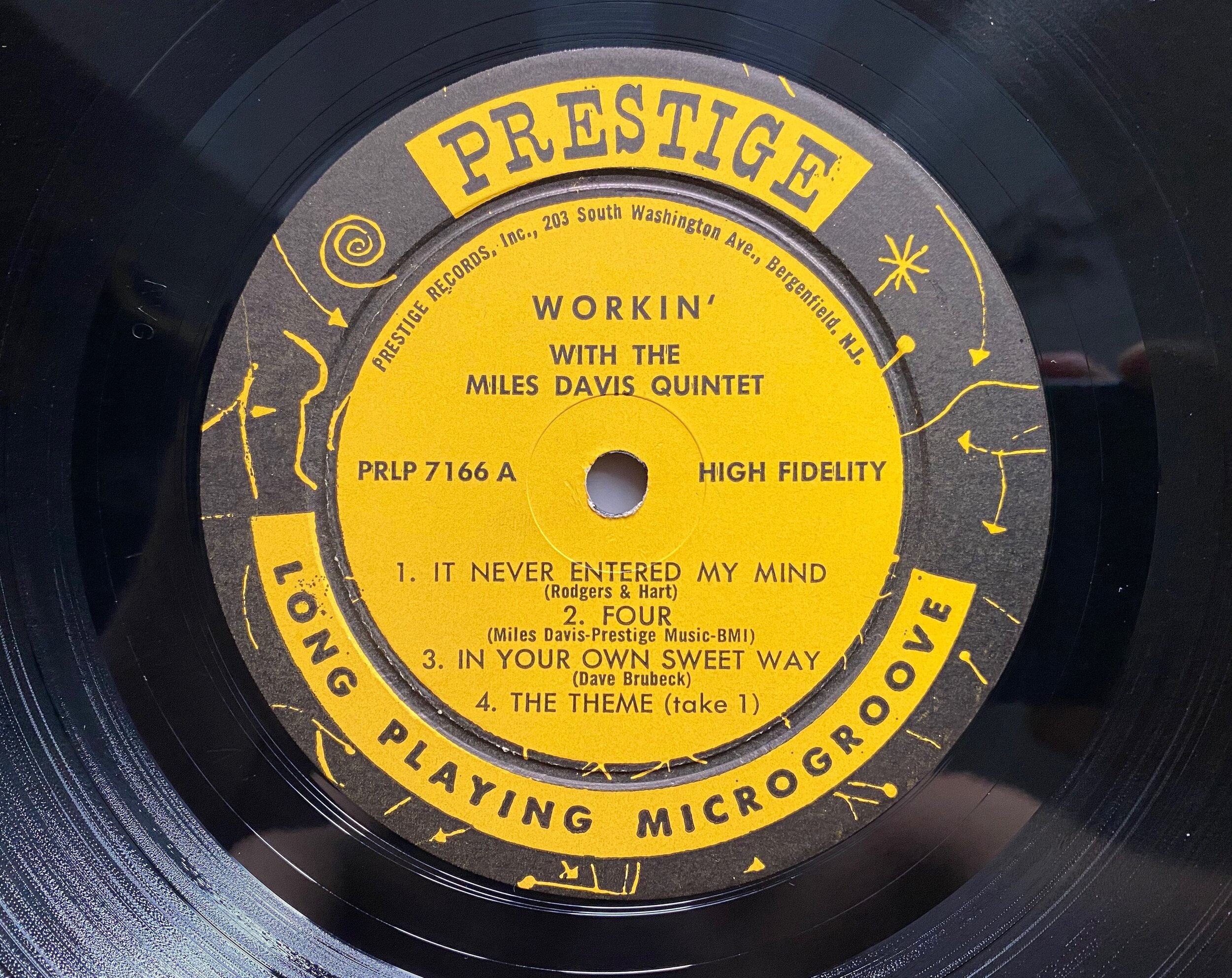 ランキング上位のプレゼント 【オリジナル盤】MILES 7166)/Jazz DAVIS「Workin'」LP（12インチ）/Prestige(PRLP  - ジャズ一般