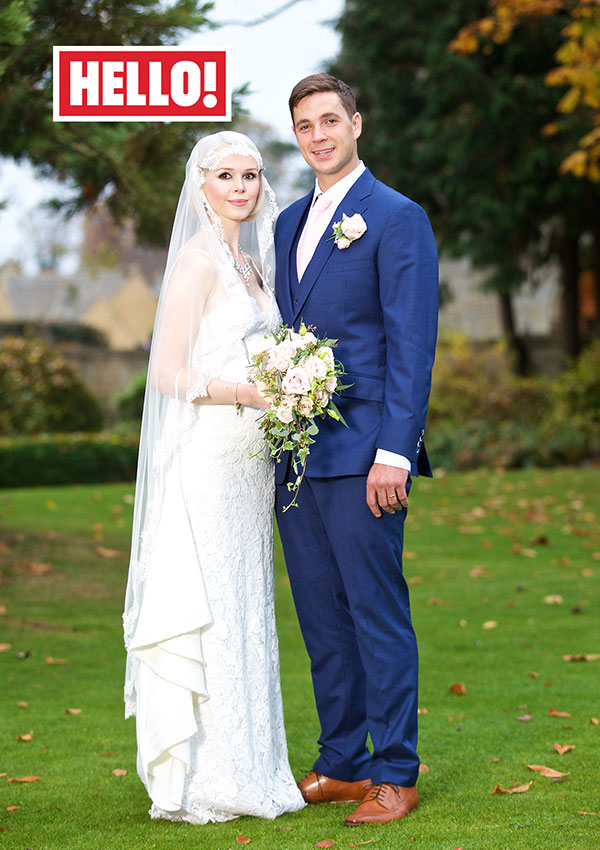 The beautiful Jenny in her custom veil. 