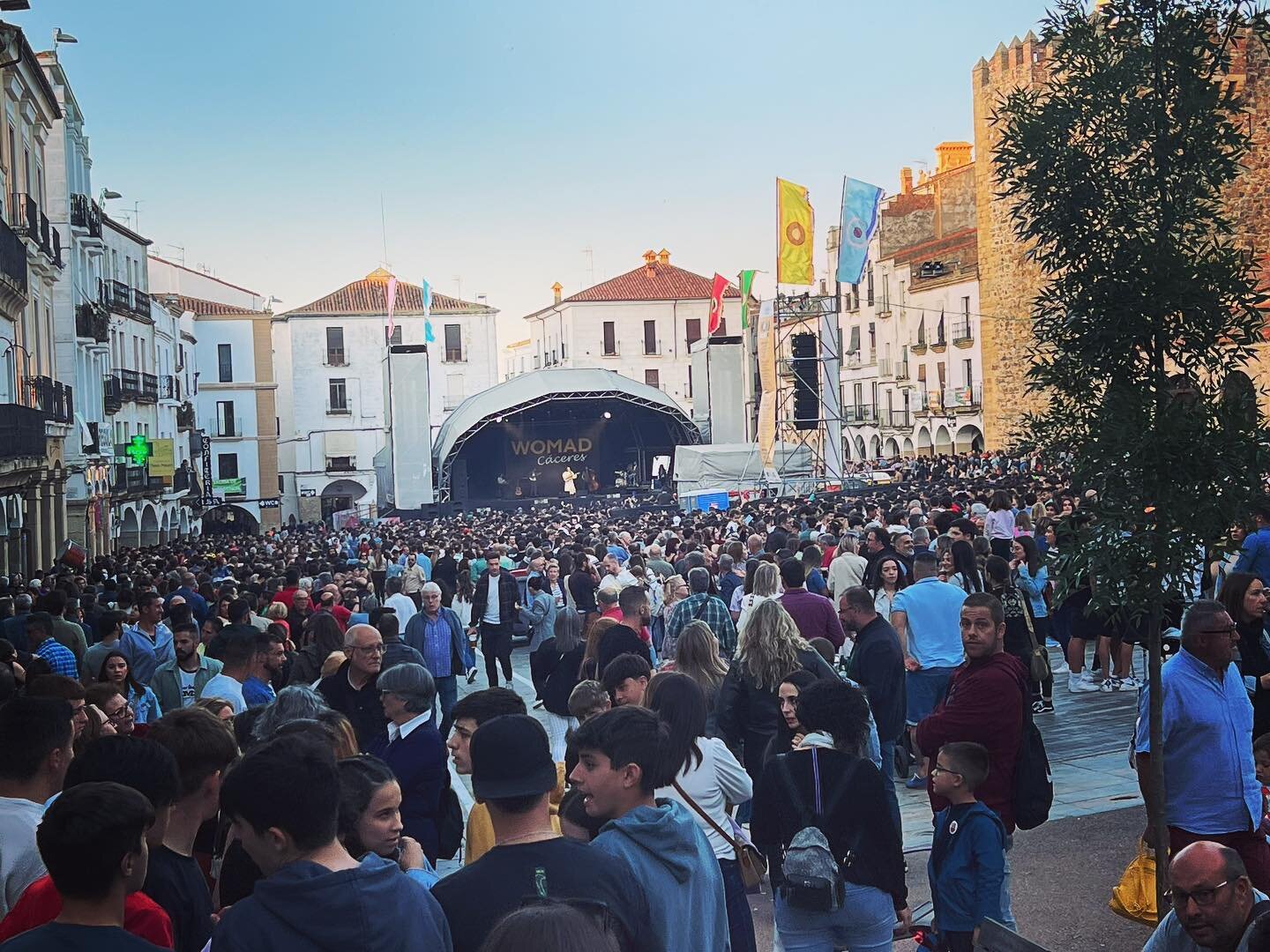 Super excited to be back in Spain to close out the amazing @womad_caceres_oficial tonight to an estimated crowd of nearly 40,000!!

One of our last gigs before lockdown was at @clamoreslivemusic in Madrid, and it&rsquo;s such a joy to be back in this