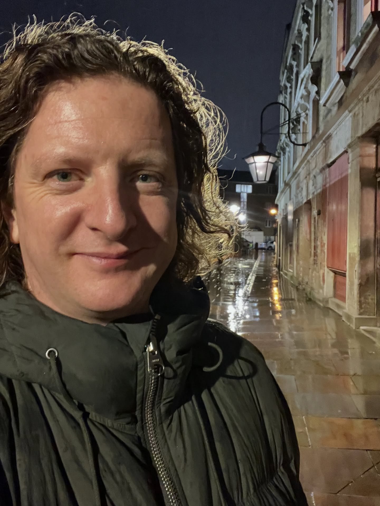 First ever double show day of On The Origin of the Pieces @wiltonsmusichall was such a blast! 

Very very fun doing the inaugural family show in the afternoon, then a really lovely show in the evening too. Quuuuuite a busy day for me, so the only sho