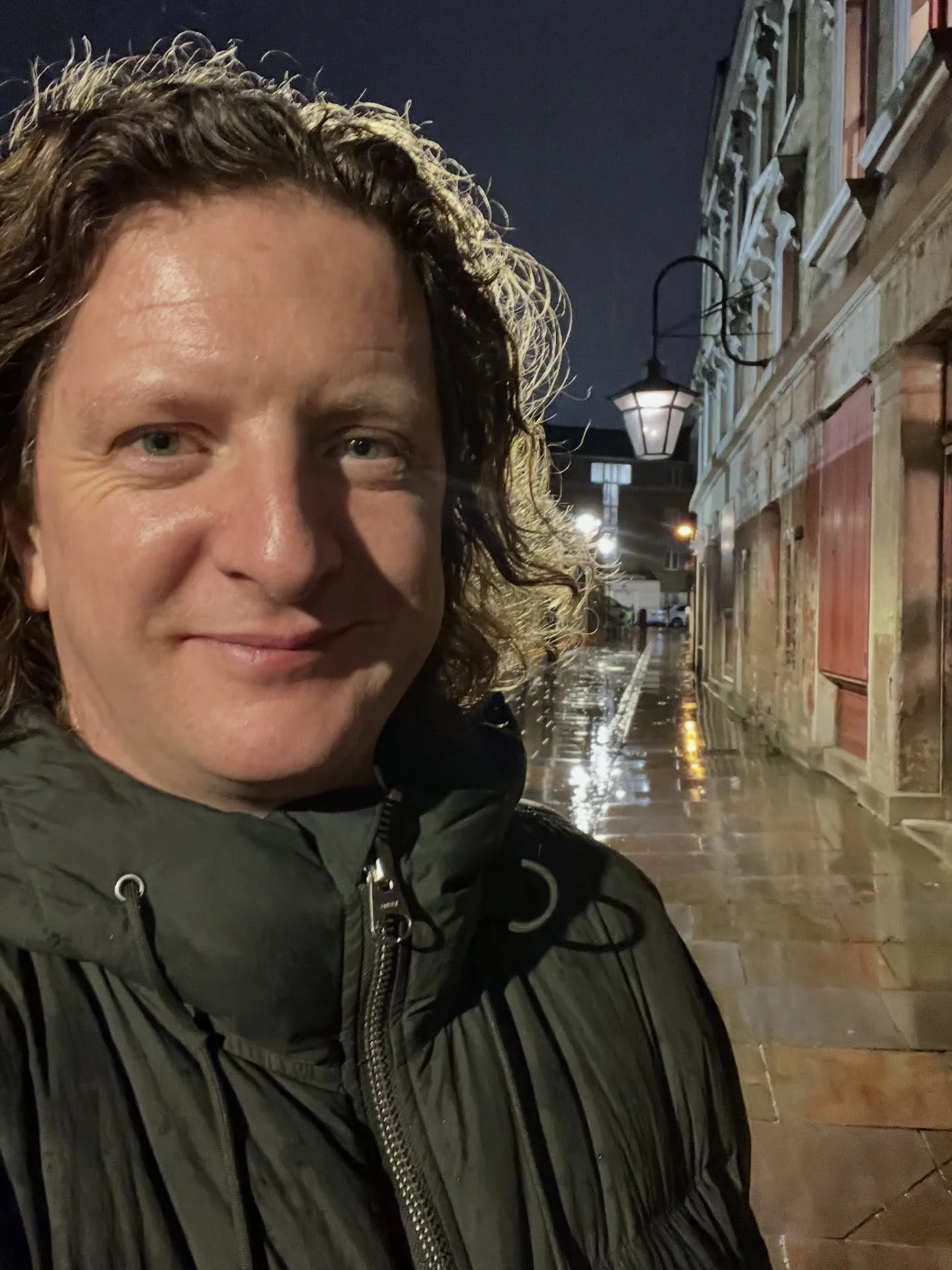 First ever double show day of On The Origin of the Pieces @wiltonsmusichall was such a blast! 

Very very fun doing the inaugural family show in the afternoon, then a really lovely show in the evening too. Quuuuuite a busy day for me, so the only sho