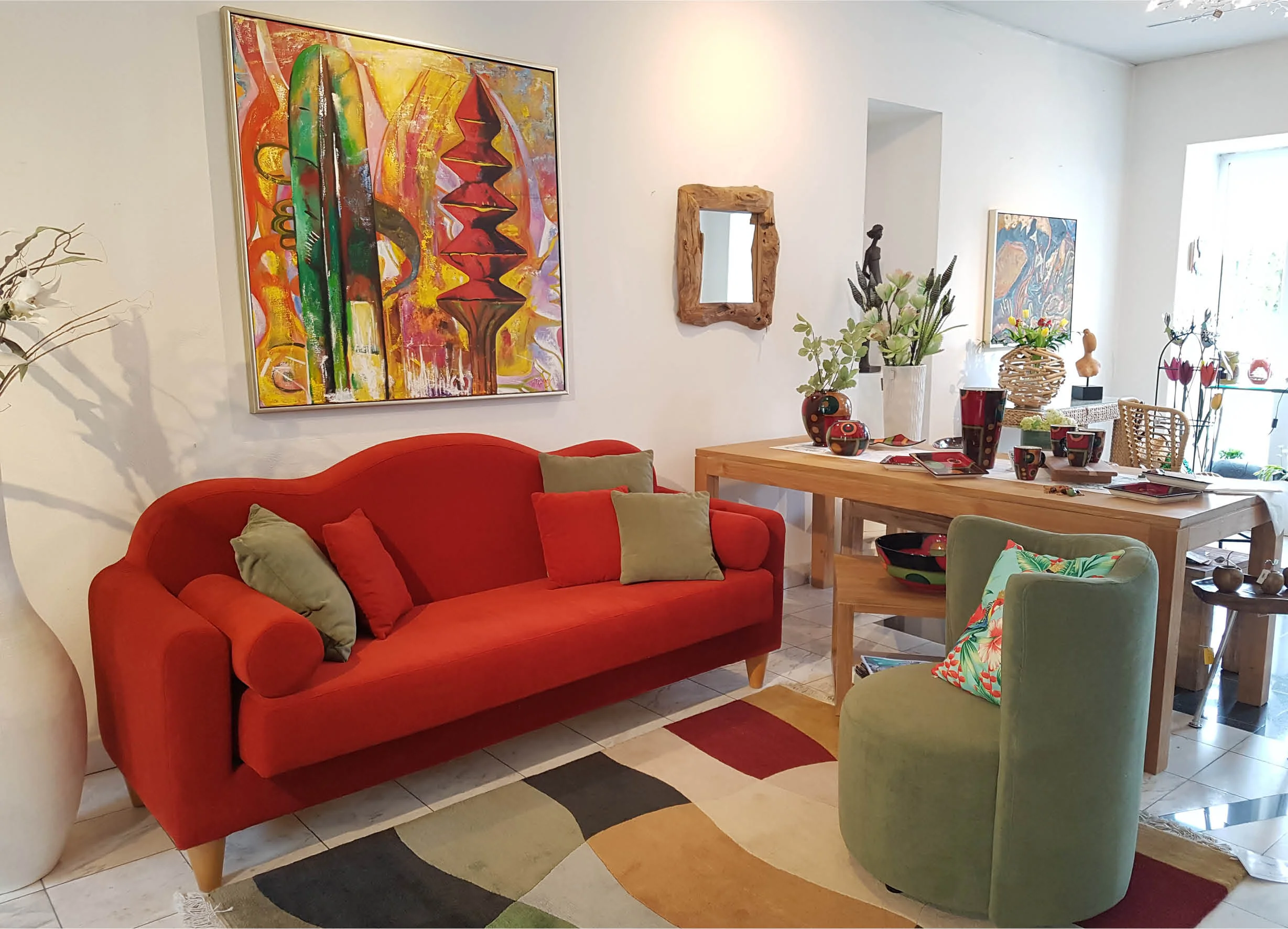 Die edlen Warlamis Möbelklassiker haben neue Farben und abwaschbare Stoffe erhalten. Die schönen Sofas können Sie in vielen verschiedenen Farben bestellen!