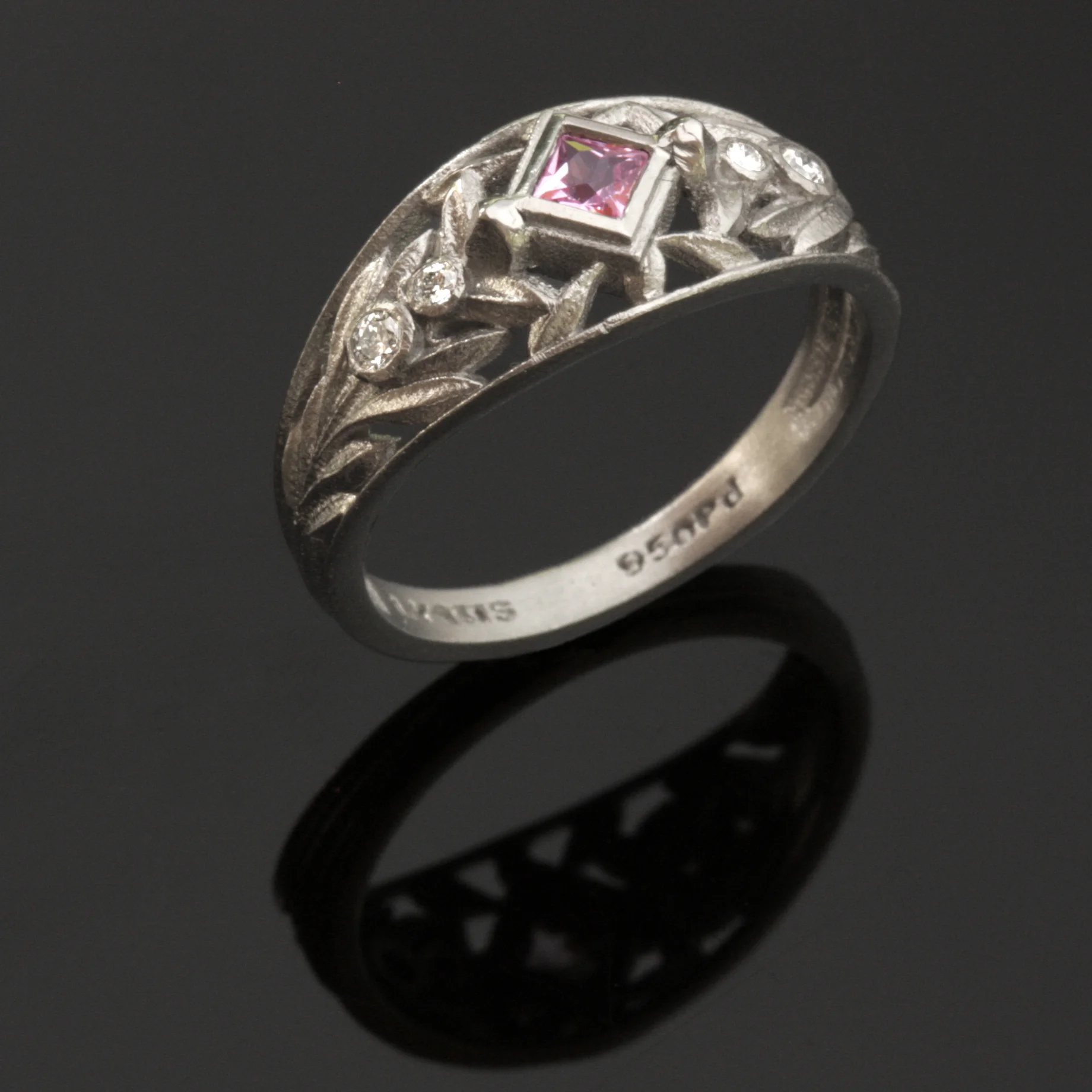 Acanthus Ring, 7mm wide