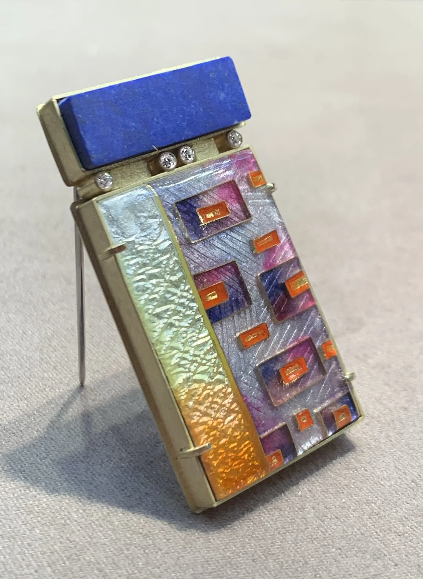 Dreaming of Vienna Pin/Pendant