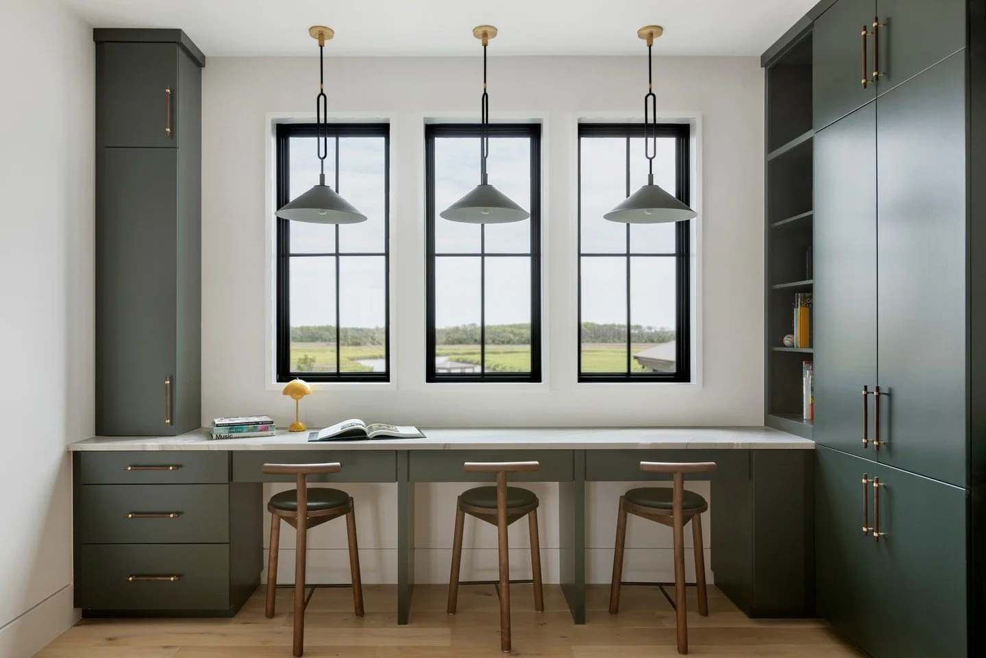Back to school whether we are ready or not! A start of the school year calls for some of our favorite spaces to be productive and creative in ☺

&bull;
&bull;
&bull;
&bull;
&bull;
&bull;
&bull;
#interiordesign #charlestoninteriors #charlestoninterior