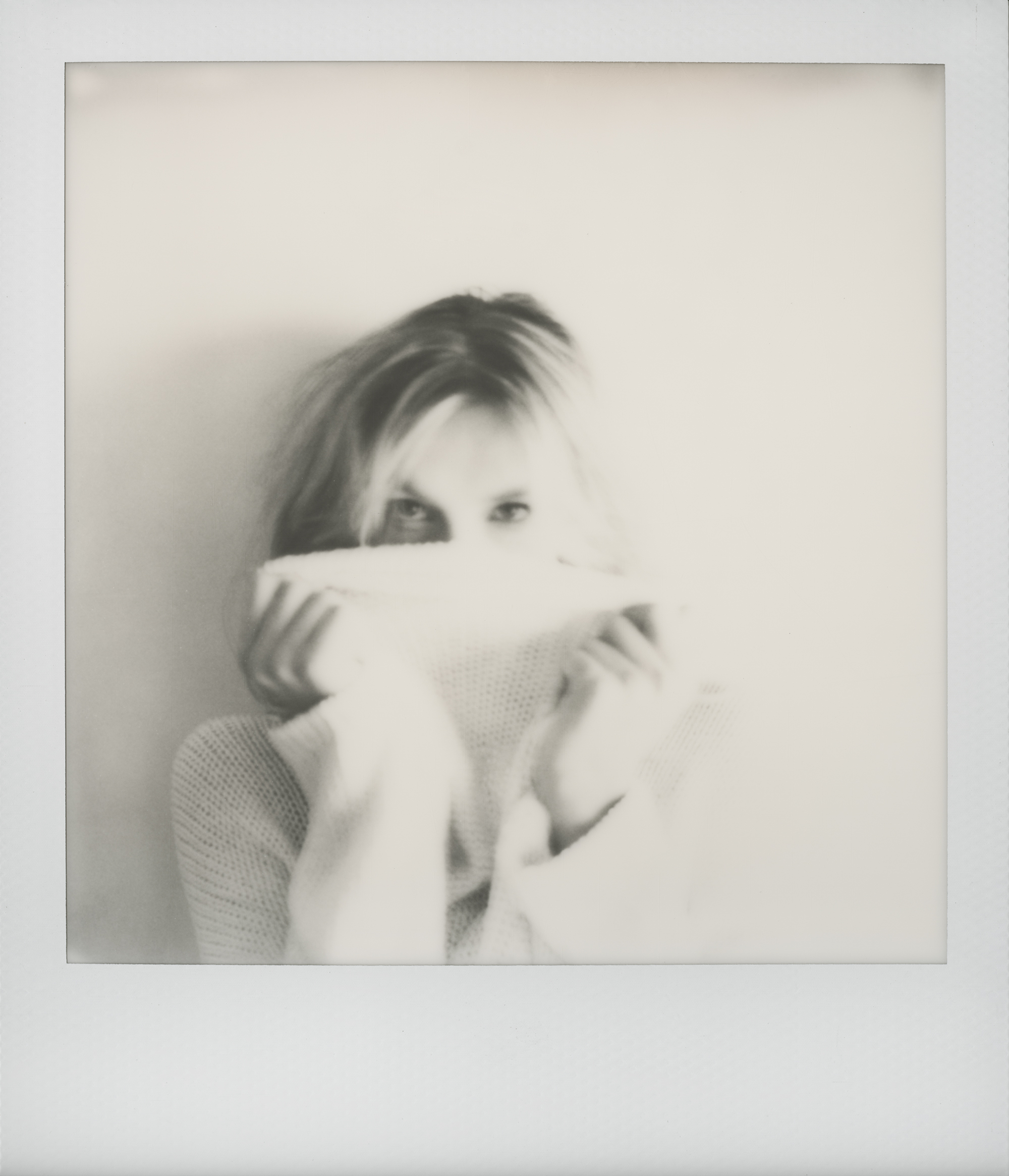 Fiona_Polaroid_06.jpg