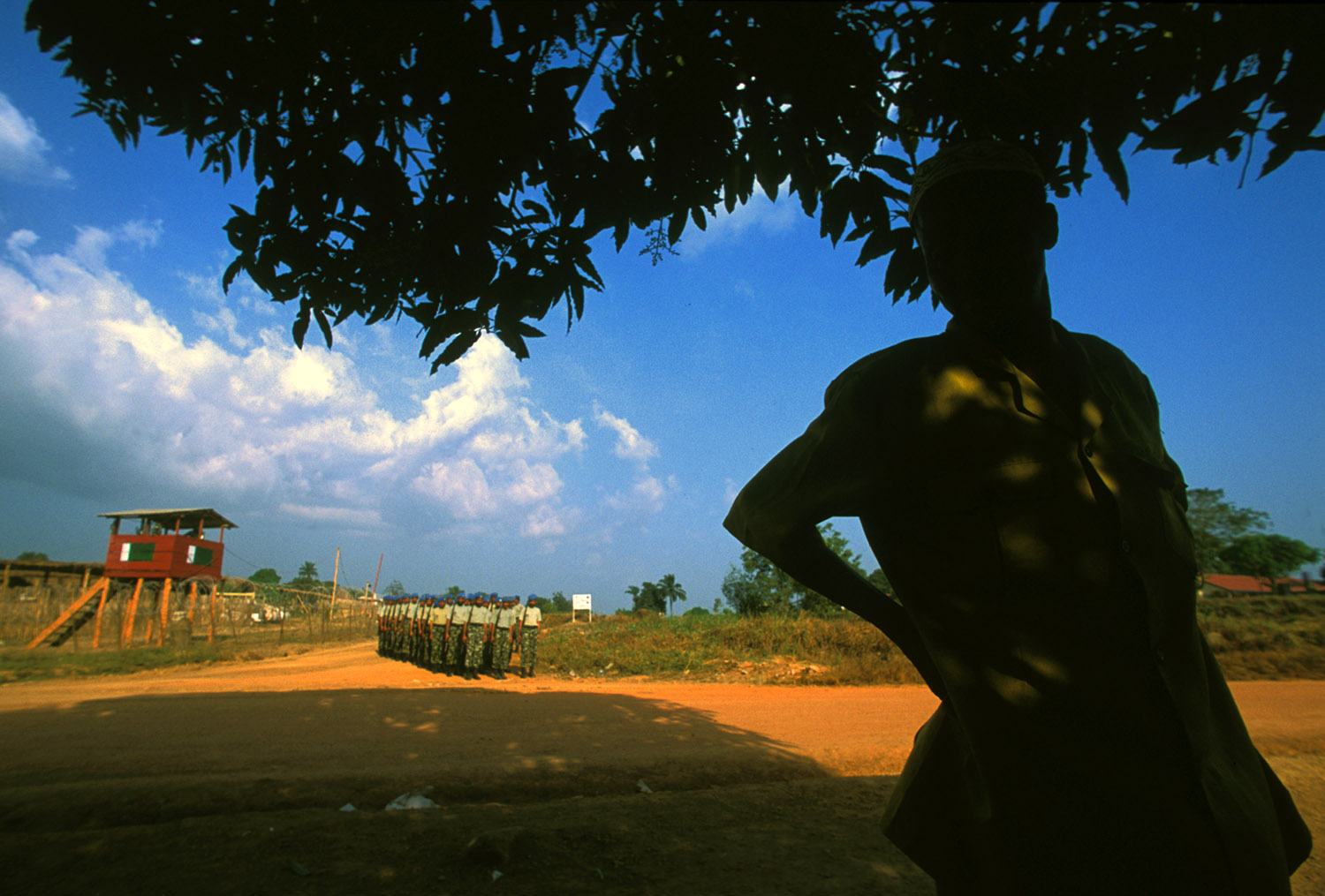 SierraLeone-MrBah-PakBattTroops.jpg