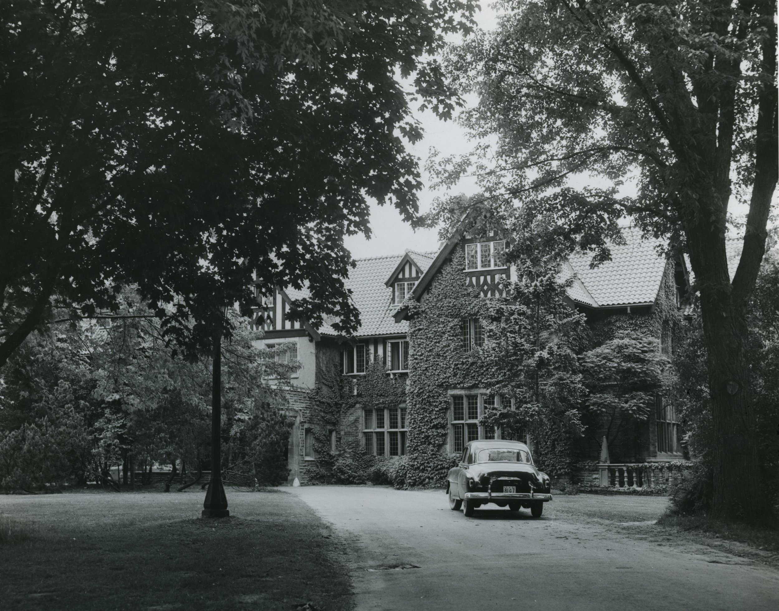 The historic building on the property was built in 1914 and is an outstanding example of residential architecture in a Tudor Revival manner. 