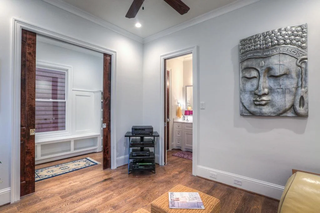 Flexible room with private bathroom has the chance of being a media room, bedroom or study.
