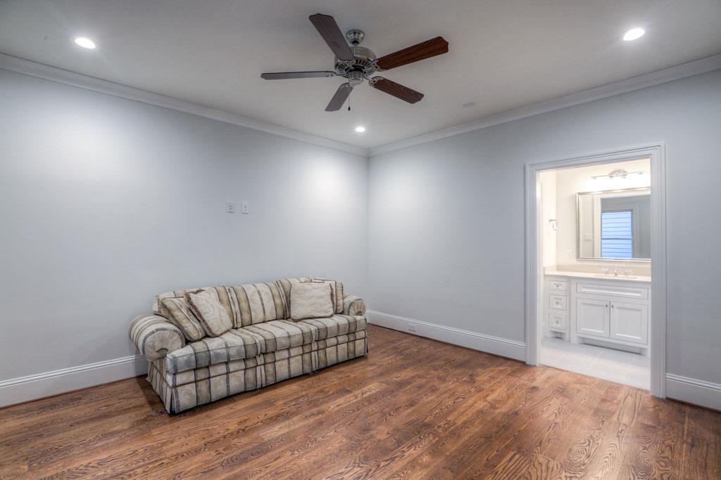 Guest suite/game room.