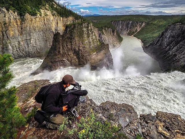 I had the pleasure of spending the last 30 days off the grid, shooting a feature with the Dene along the Nahanni river. Thank you to the entire crew and a special thanks to @metalsea for putting my name in the hat. DP, @kiarashsadigh and Director @ge