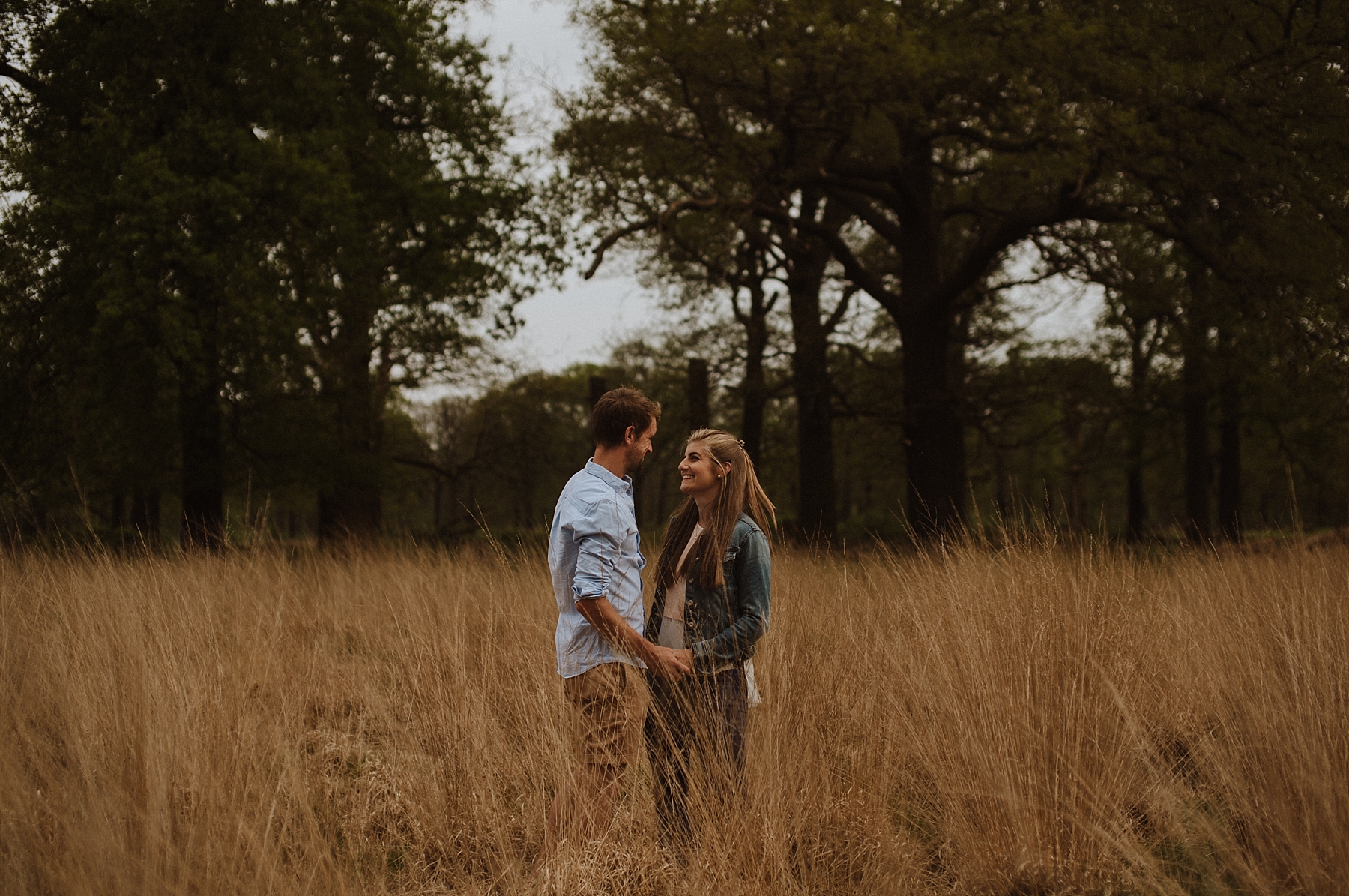 engagement photos in richmond park
