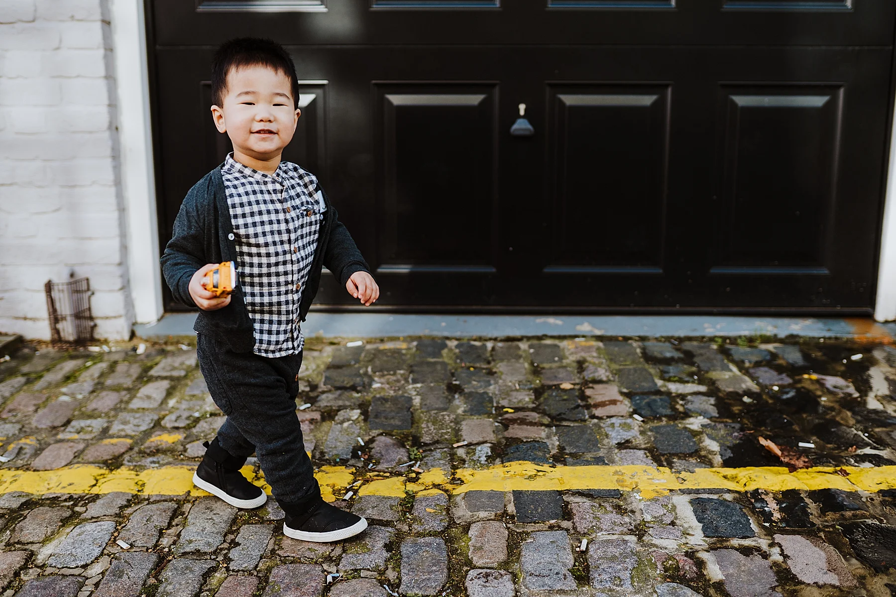 Natural family photographer in London