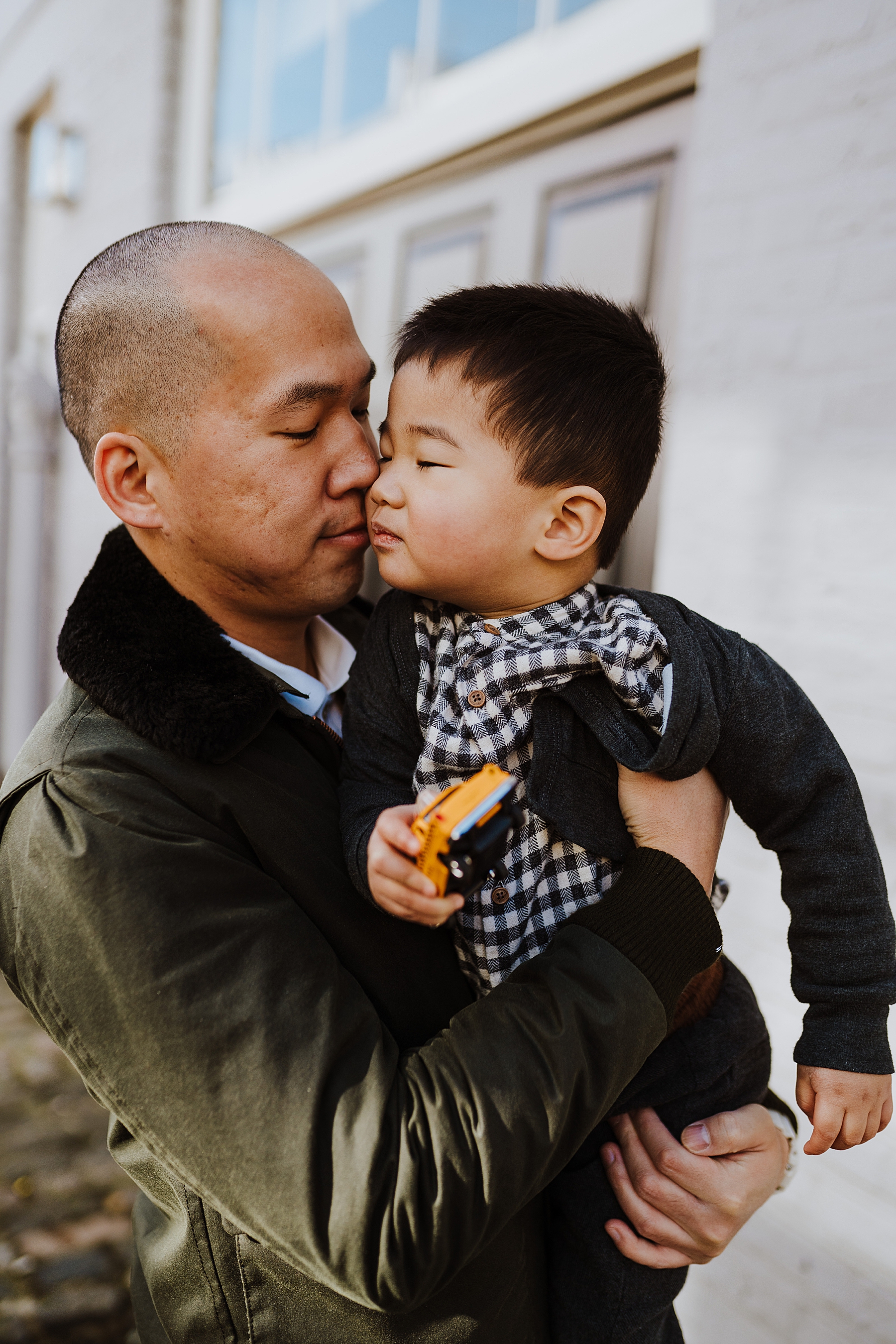 Natural family photographer in London