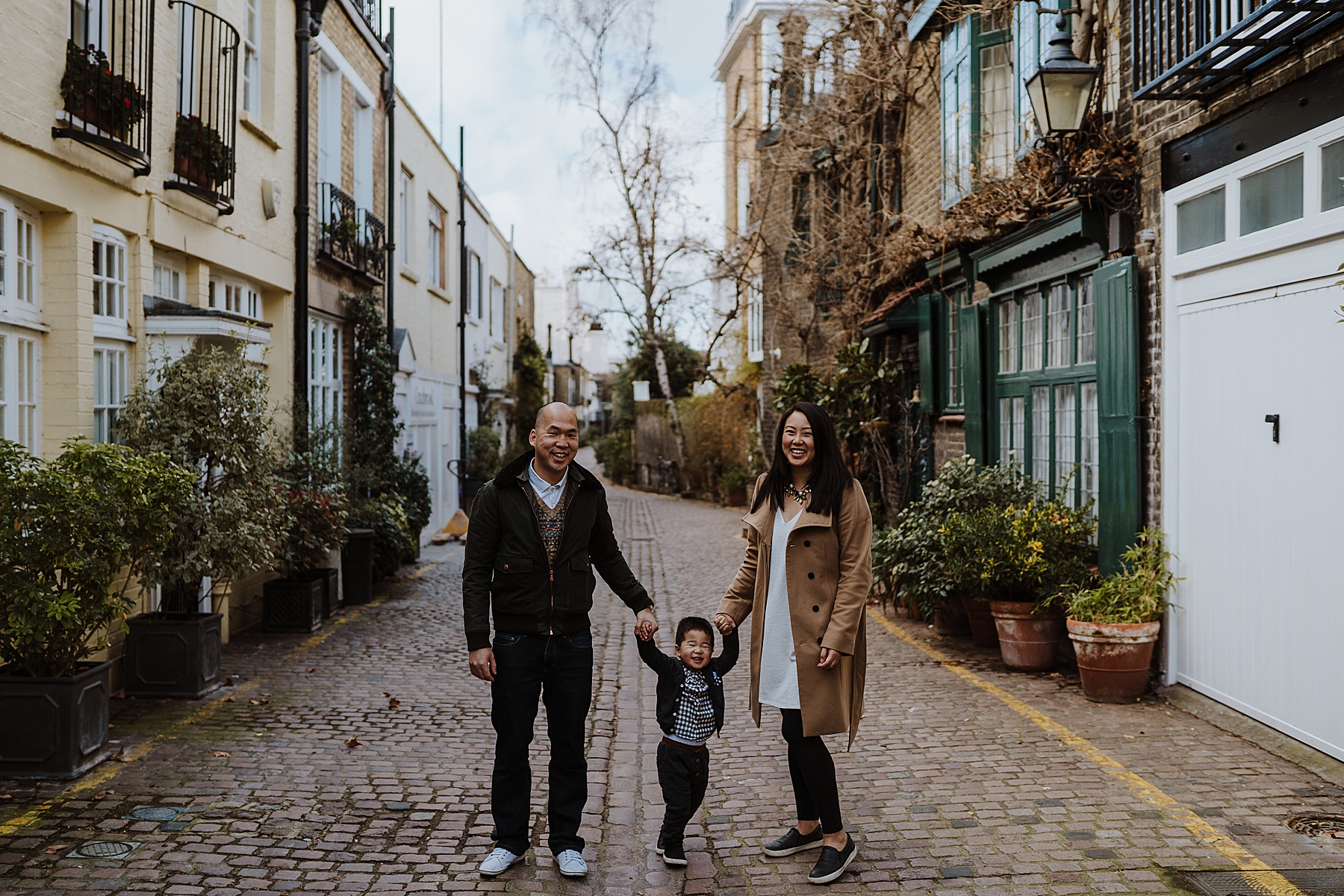 Natural family photographer in London