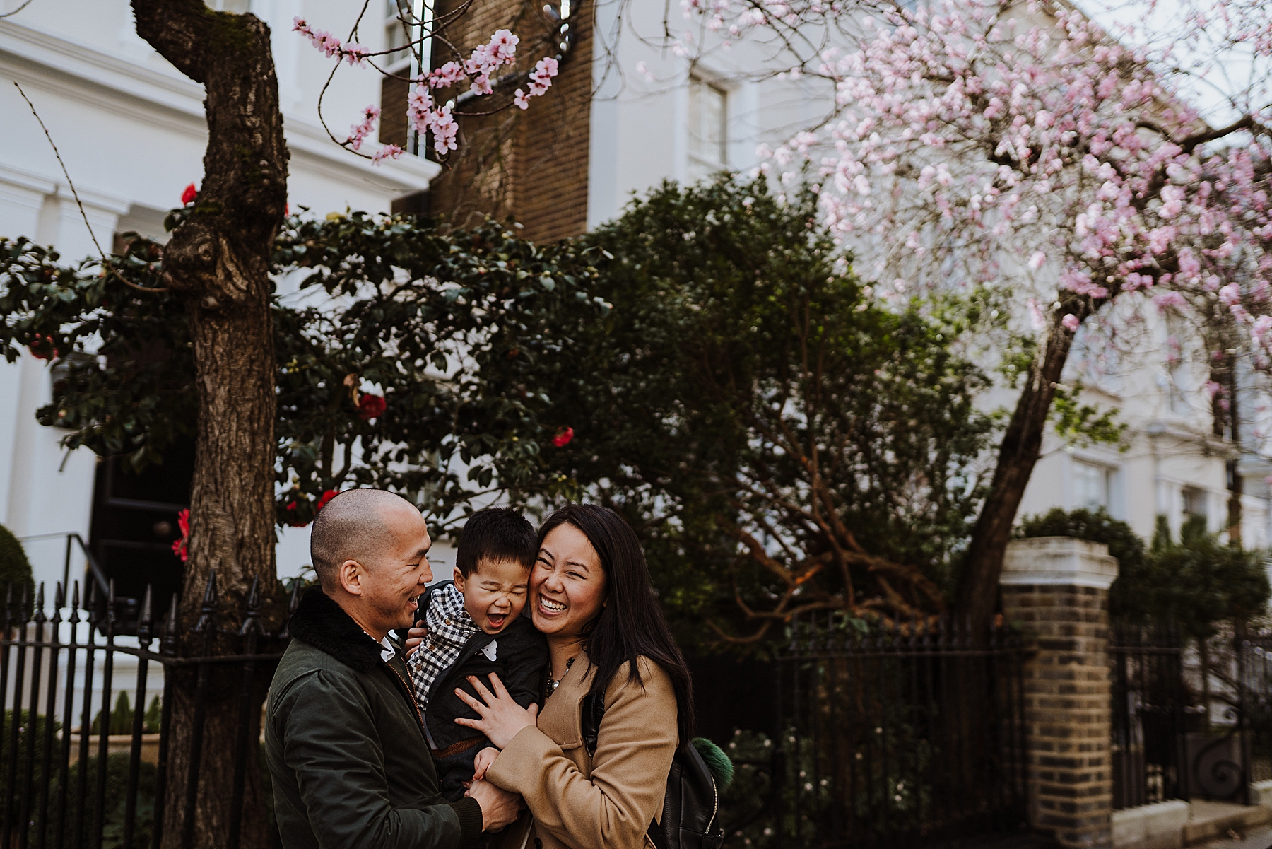 Natural family photographer in London