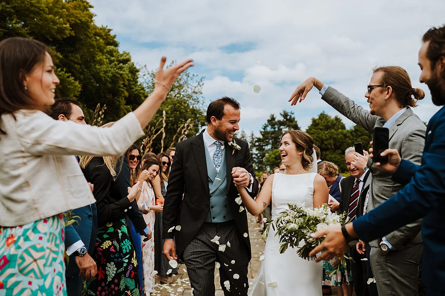 Guest post from Katrien of South Event Specialists: My 5 Top Tips for working with your wedding photographer on your wedding day