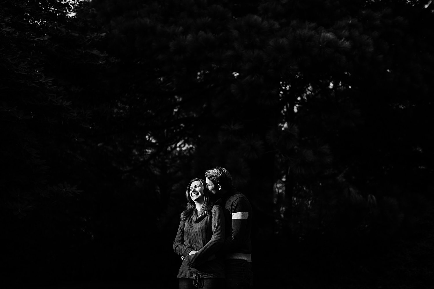 A beautiful Autumnal engagement shoot at Sheffield Park with Emma &amp; Mike.