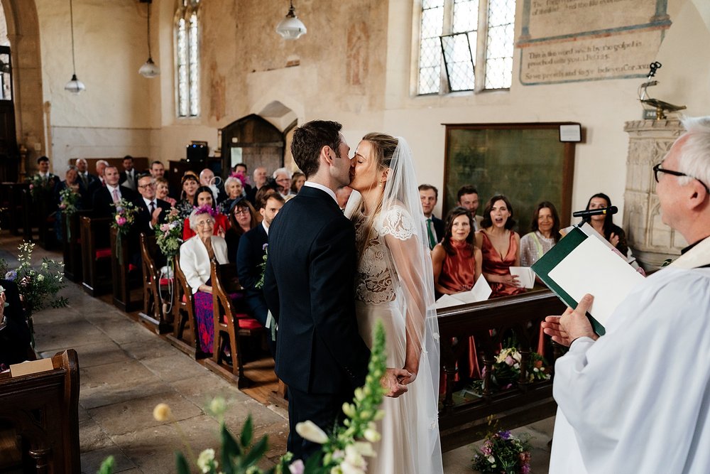 Cotswolds wedding photography at Leys Farm, Swerford.