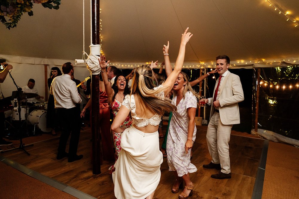 Cotswolds wedding photography at Leys Farm, Swerford.