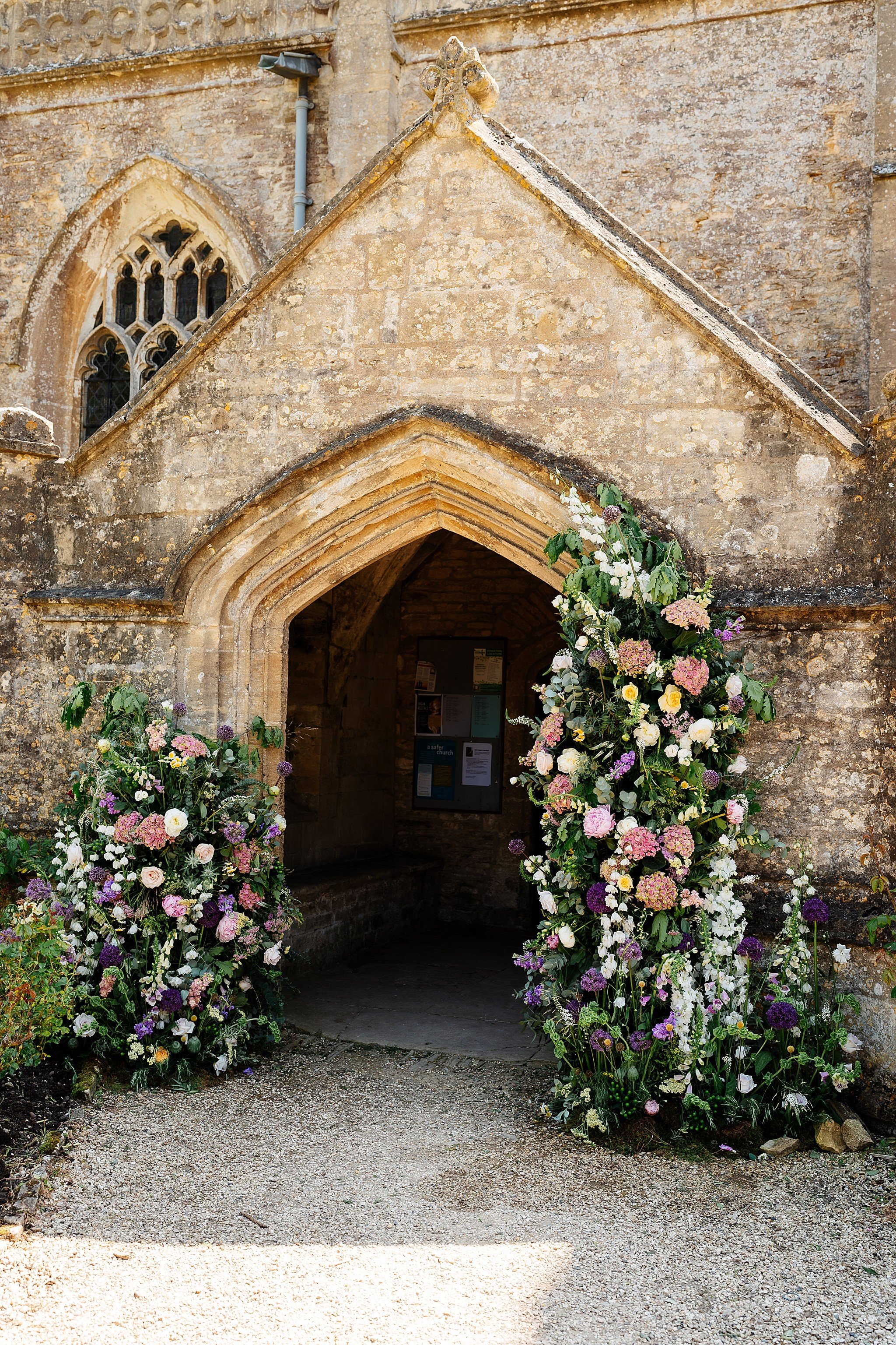 Cotswolds wedding photography at Leys Farm, Swerford.