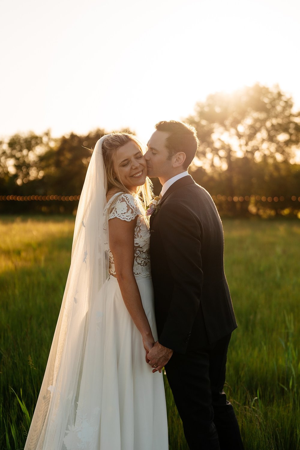 Cotswolds wedding photography at Leys Farm, Swerford.