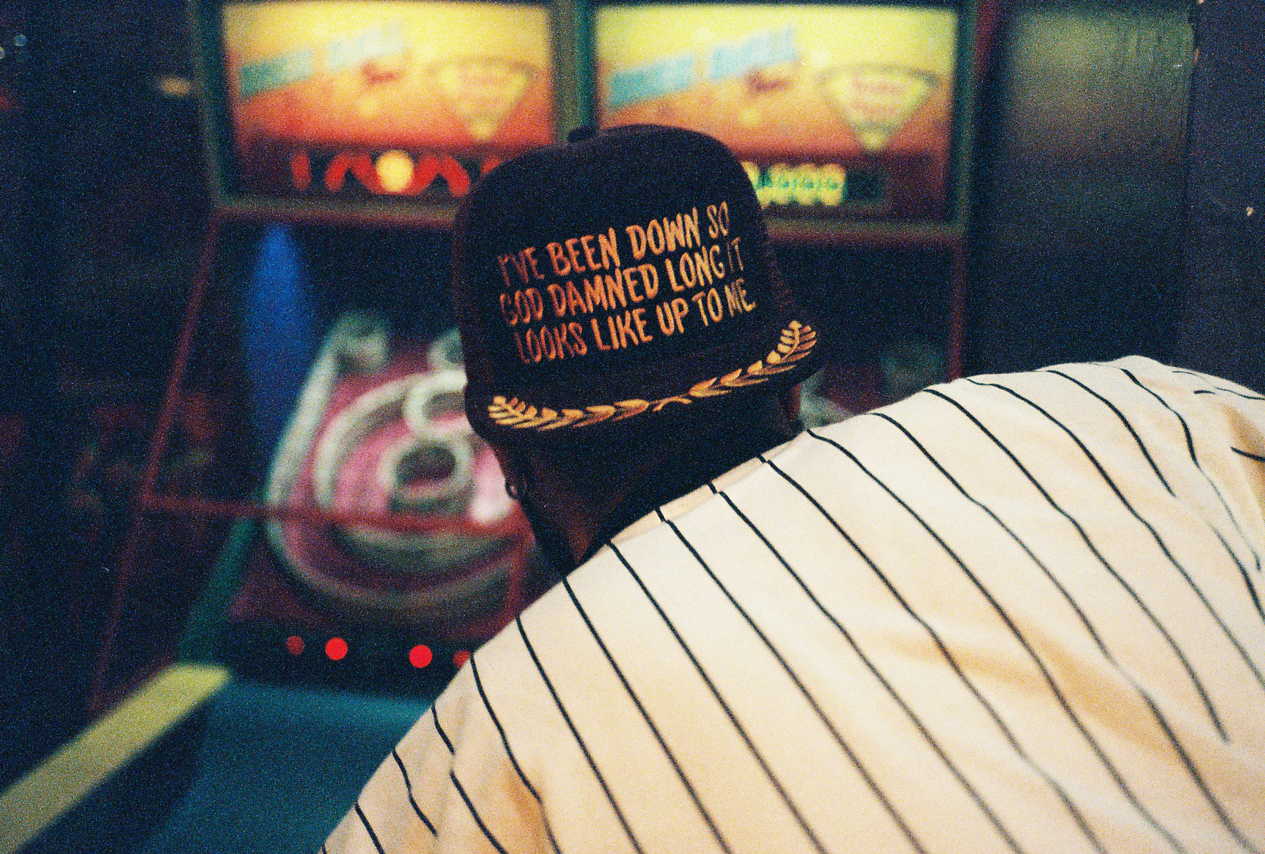 R1-02456-031A.jpg