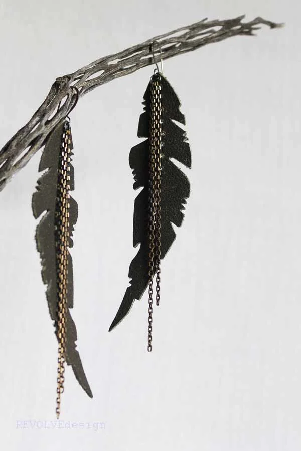 leather feather with chain earring
