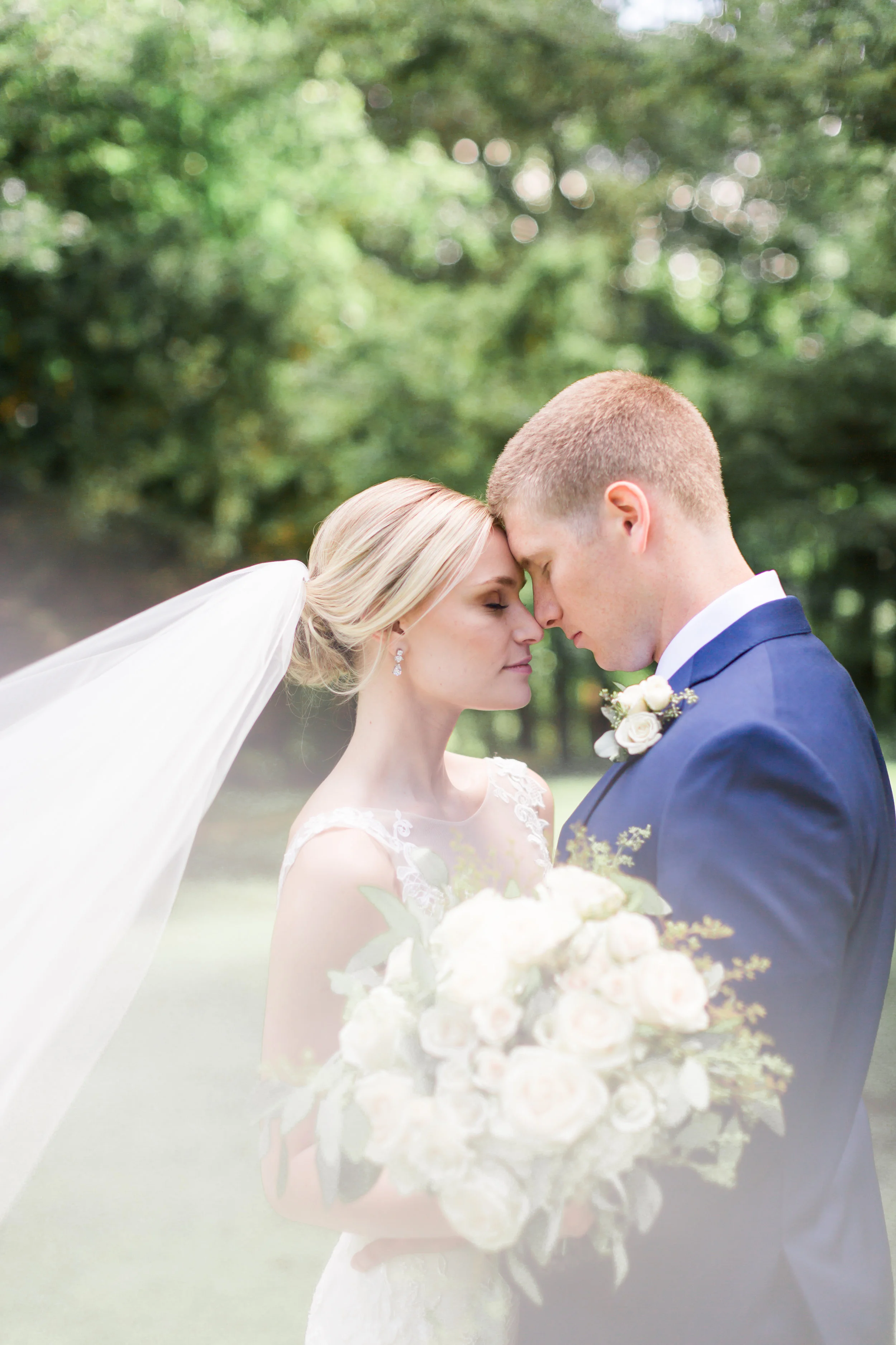 taylormarieparker_michiganweddingphotographer_oliviaanddrew-540.jpg