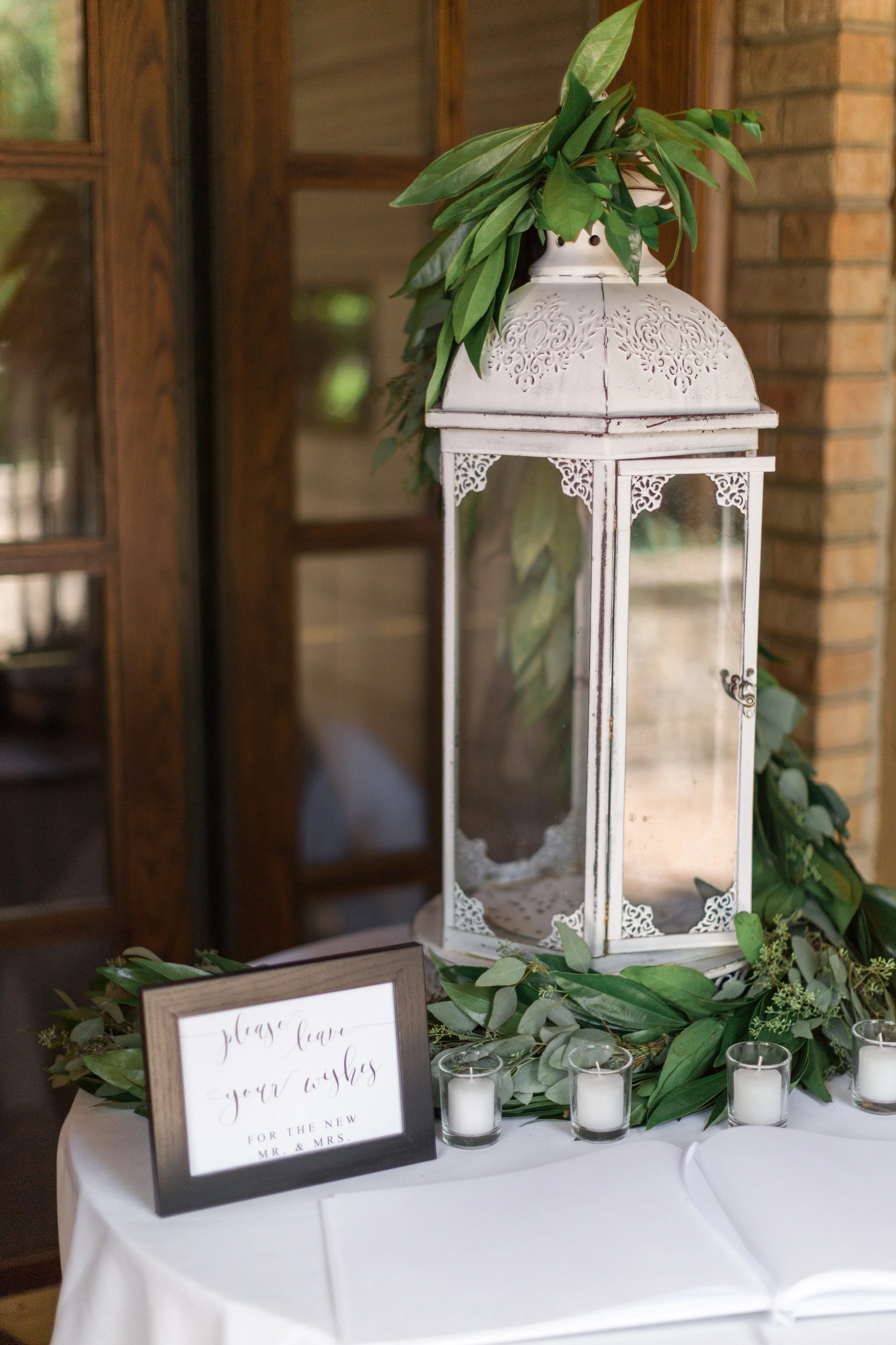 taylormarieparker_michiganweddingphotographer_oliviaanddrew-606.jpg