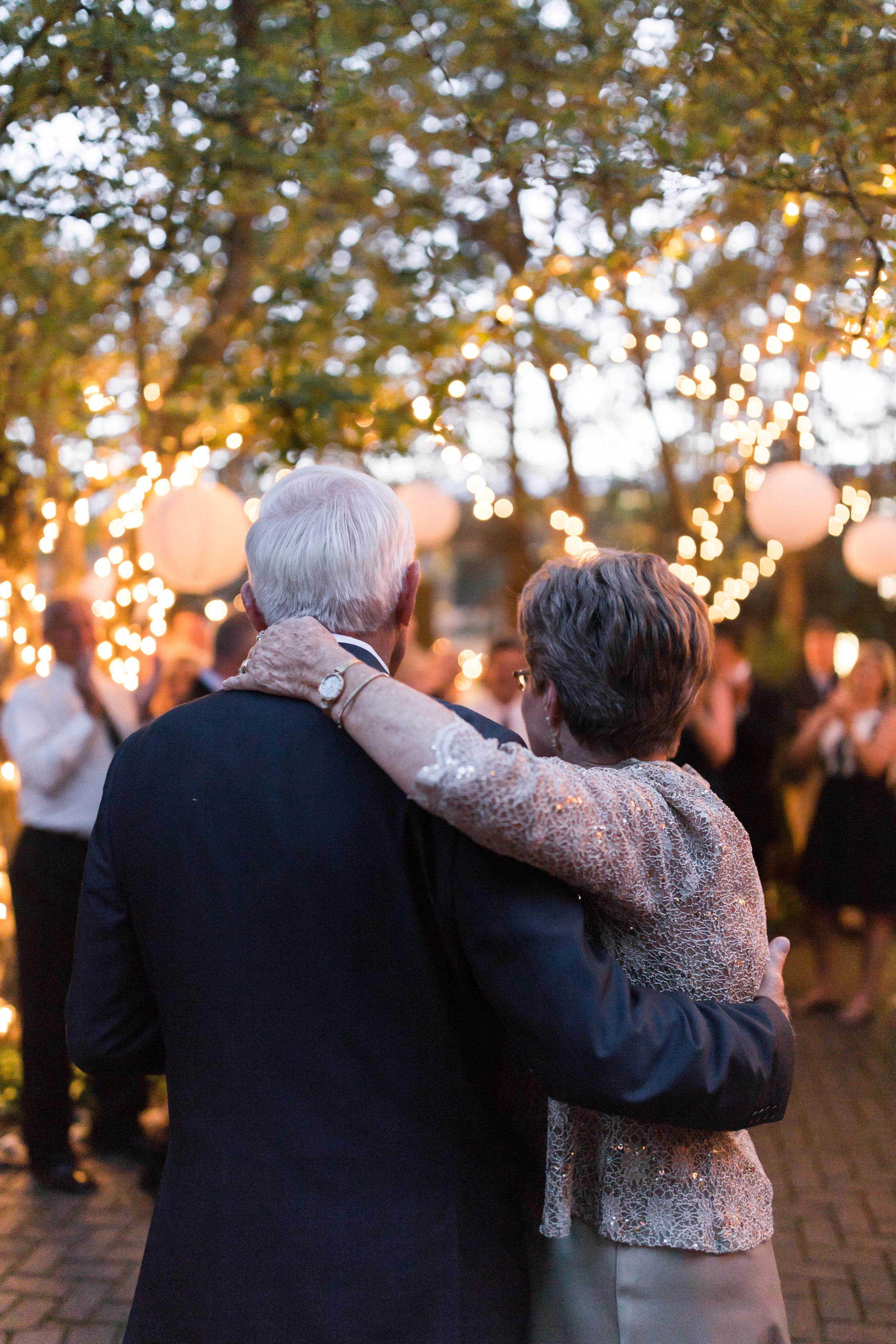 taylormarieparker_michiganweddingphotographer_oliviaanddrew-859.jpg
