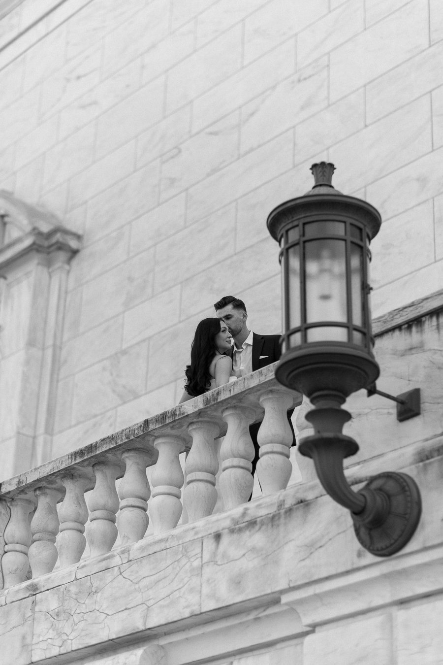 detroit-institute-of-arts-detroit-michigan-engagement-photos-michigan-wedding-photographer-62.jpg