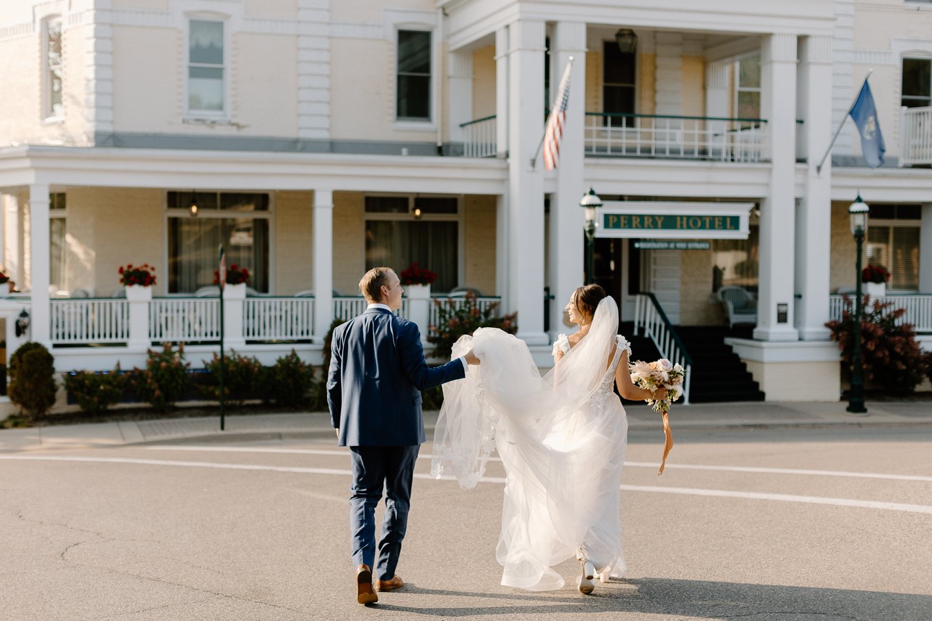 staffords-perry-hotel-wedding-petoskey-michigan-388.jpg