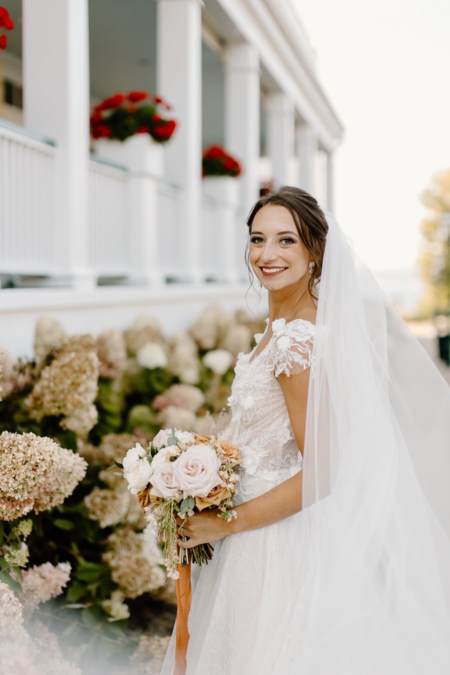 staffords-perry-hotel-wedding-petoskey-michigan-389.jpg