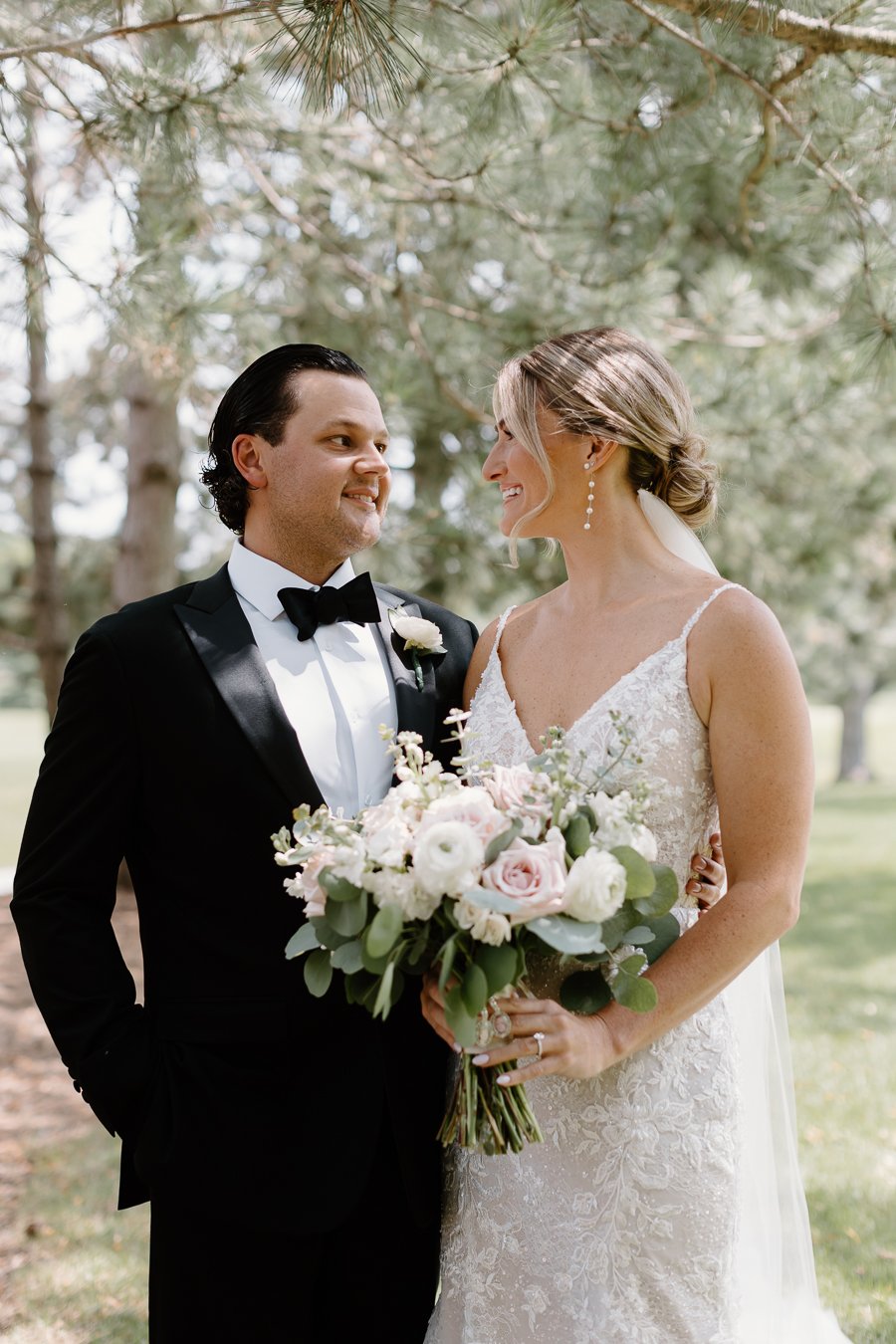 walnut-creek-country-club-wedding-south-lyon-michigan-65.jpg