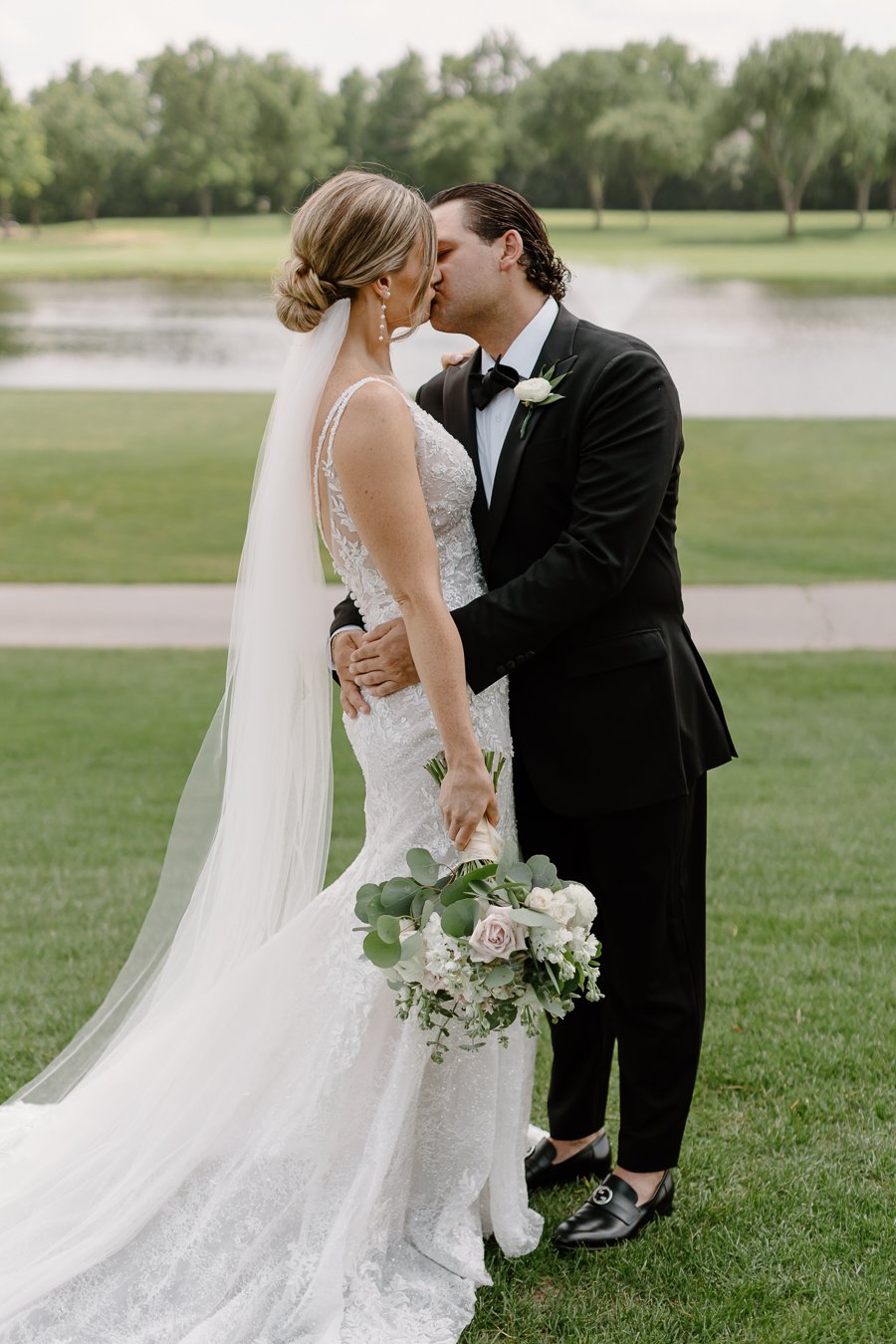 walnut-creek-country-club-wedding-south-lyon-michigan-85.jpg