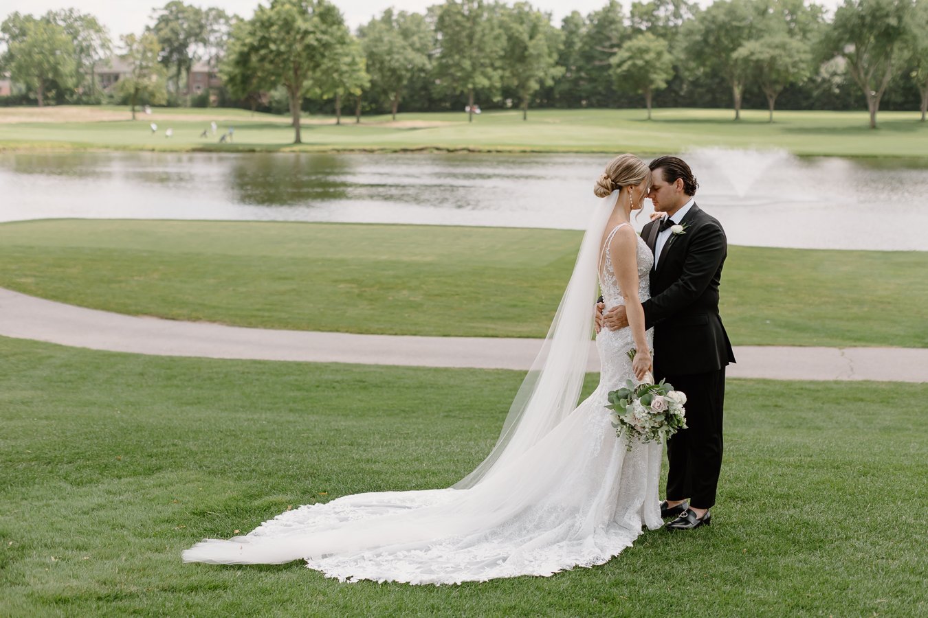 walnut-creek-country-club-wedding-south-lyon-michigan-87.jpg