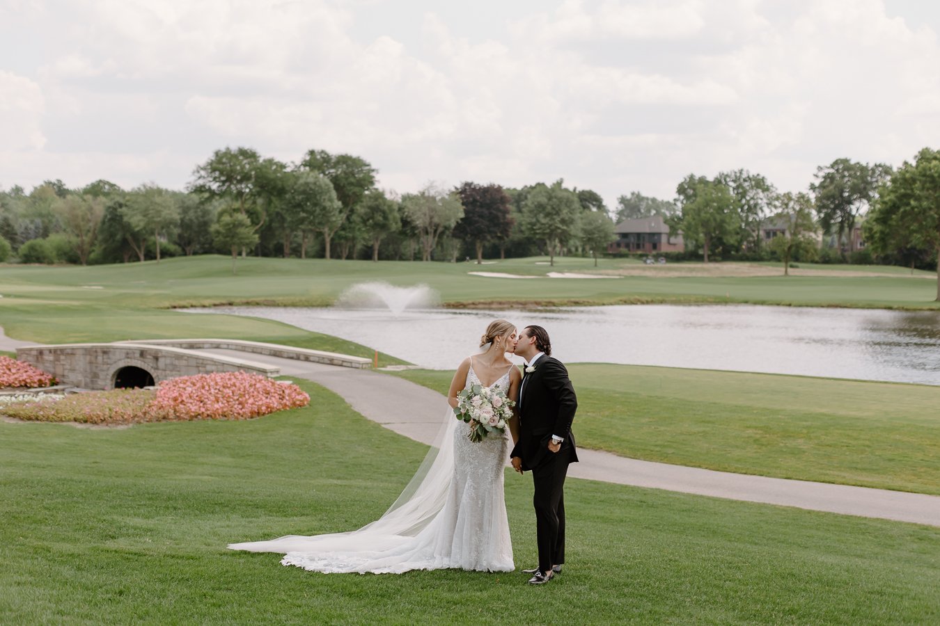 walnut-creek-country-club-wedding-south-lyon-michigan-92.jpg