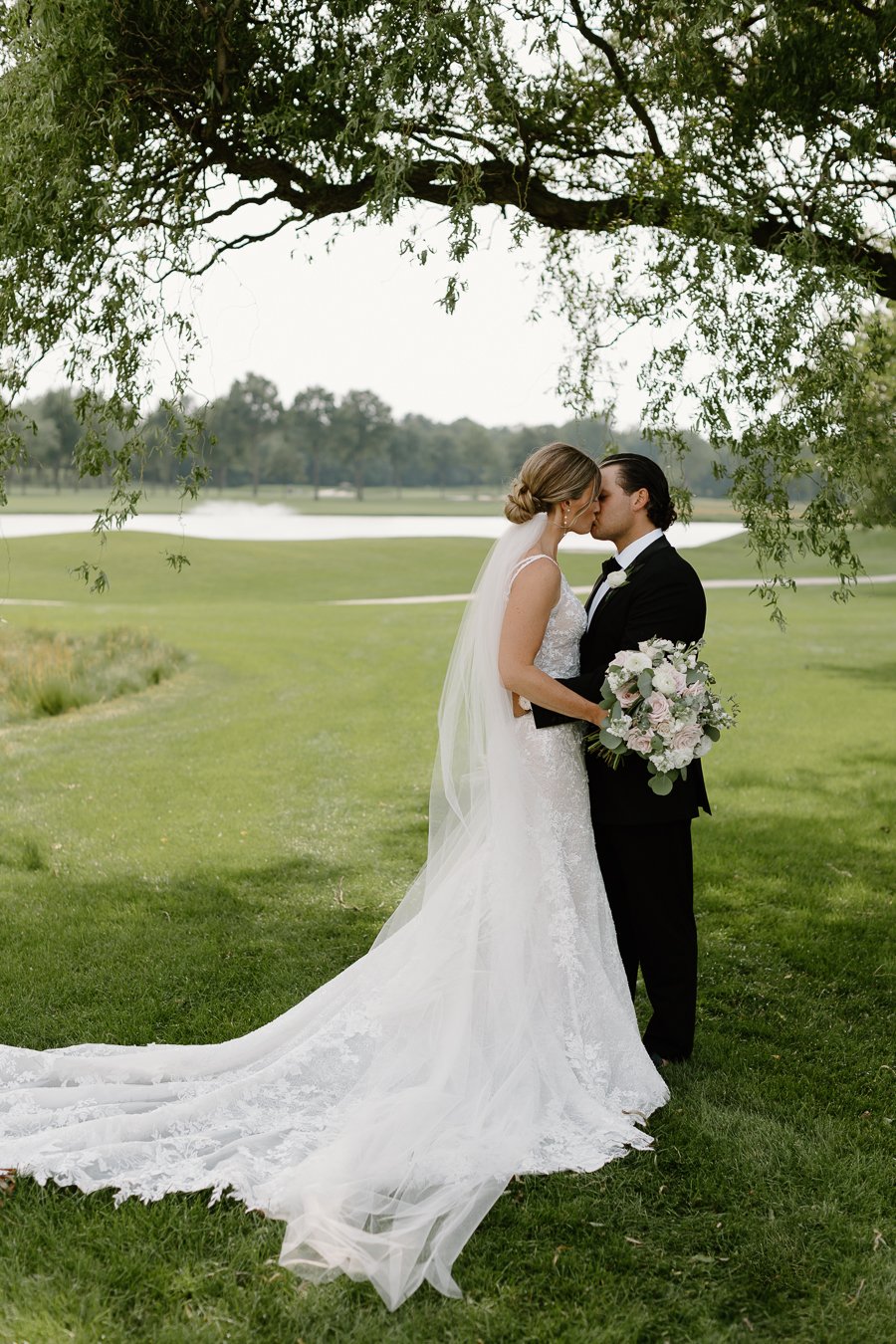 walnut-creek-country-club-wedding-south-lyon-michigan-171.jpg