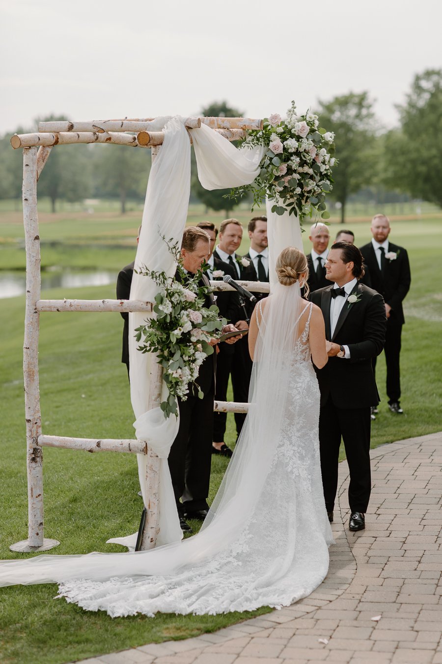 walnut-creek-country-club-wedding-south-lyon-michigan-214.jpg