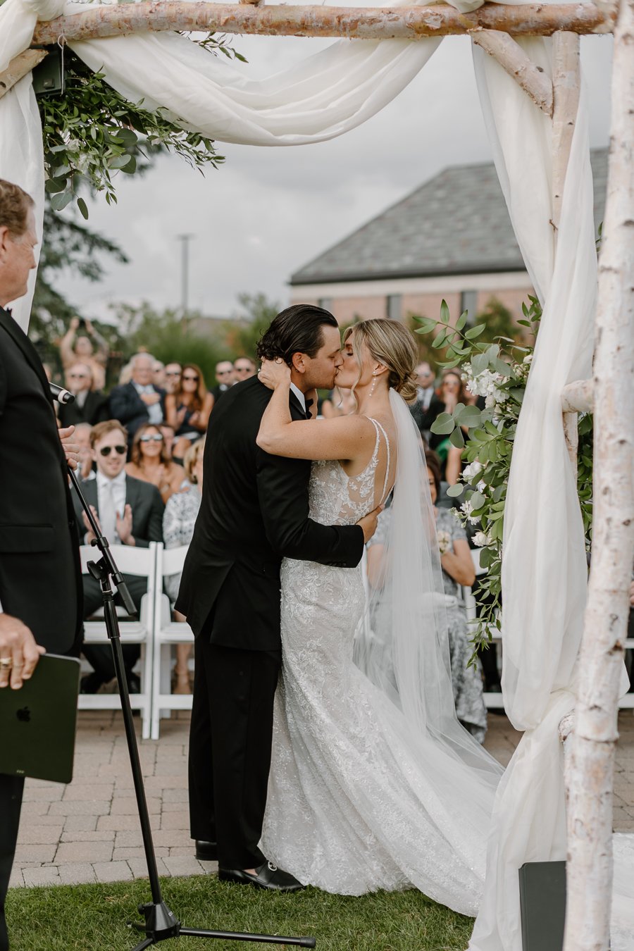 walnut-creek-country-club-wedding-south-lyon-michigan-230.jpg
